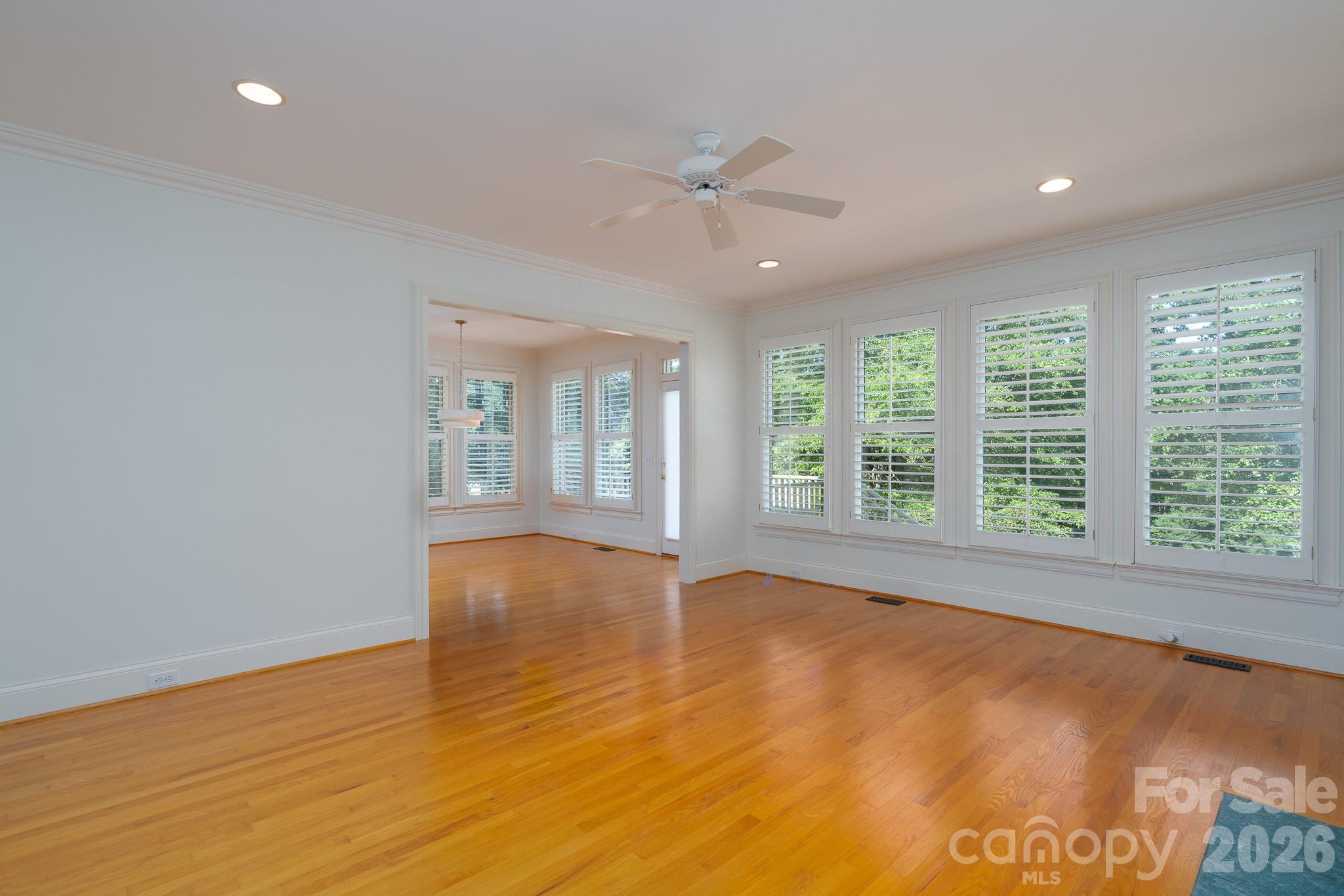 Great Room - 205 Piney Grove Point, New London