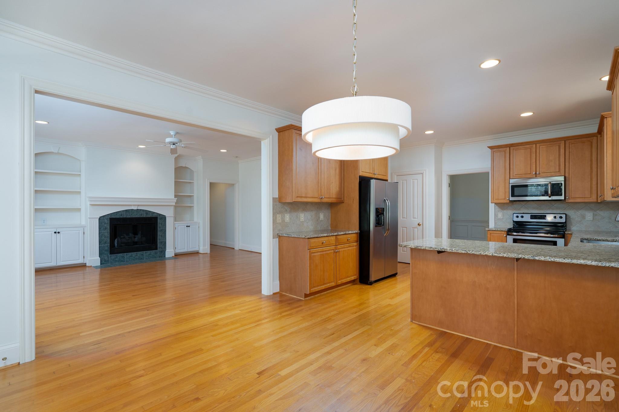 Kitchen - 205 Piney Grove Point, New London
