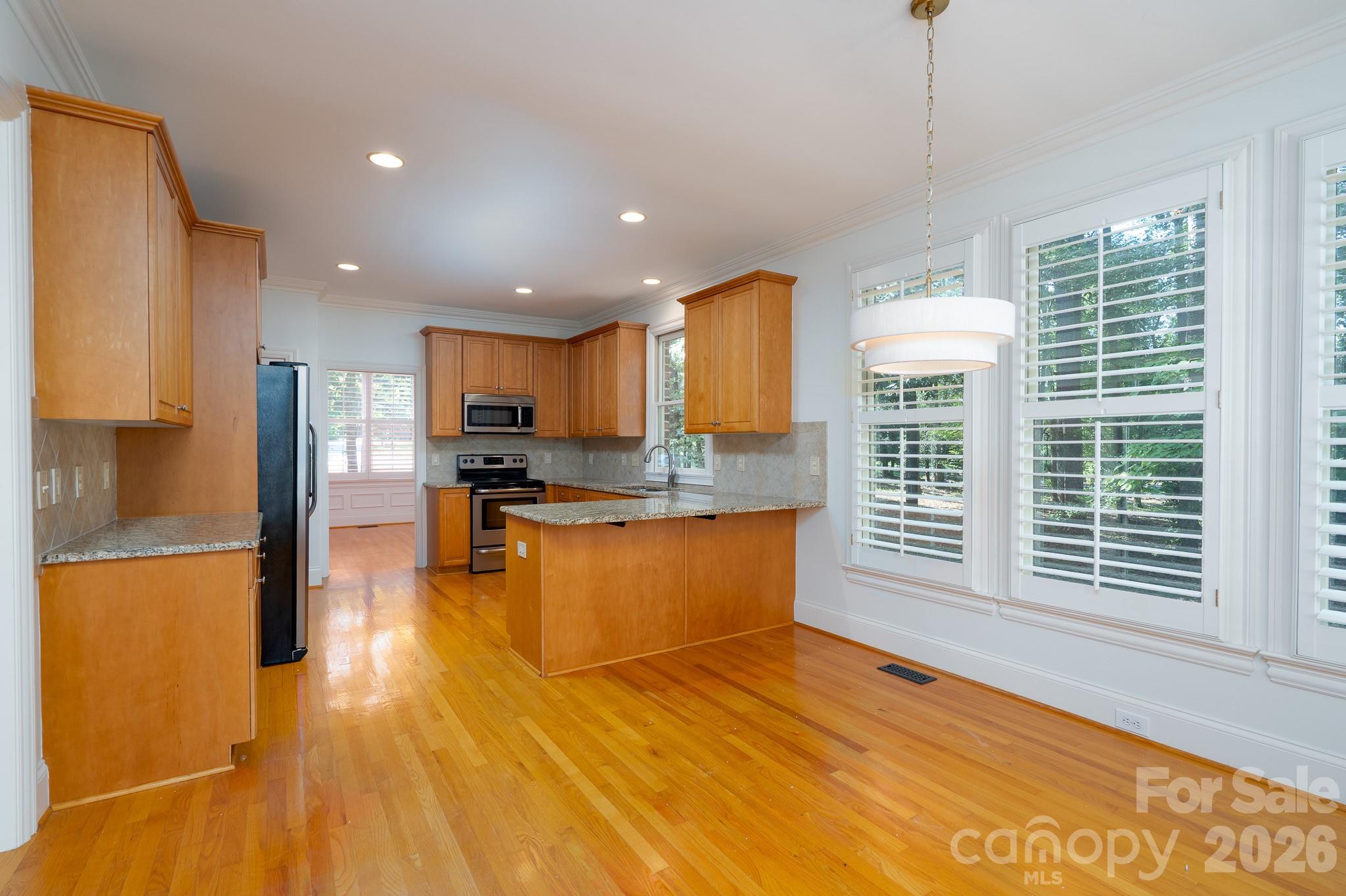 Kitchen - 205 Piney Grove Point, New London