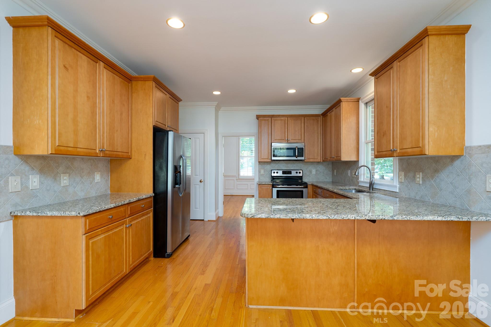 Kitchen - 205 Piney Grove Point, New London