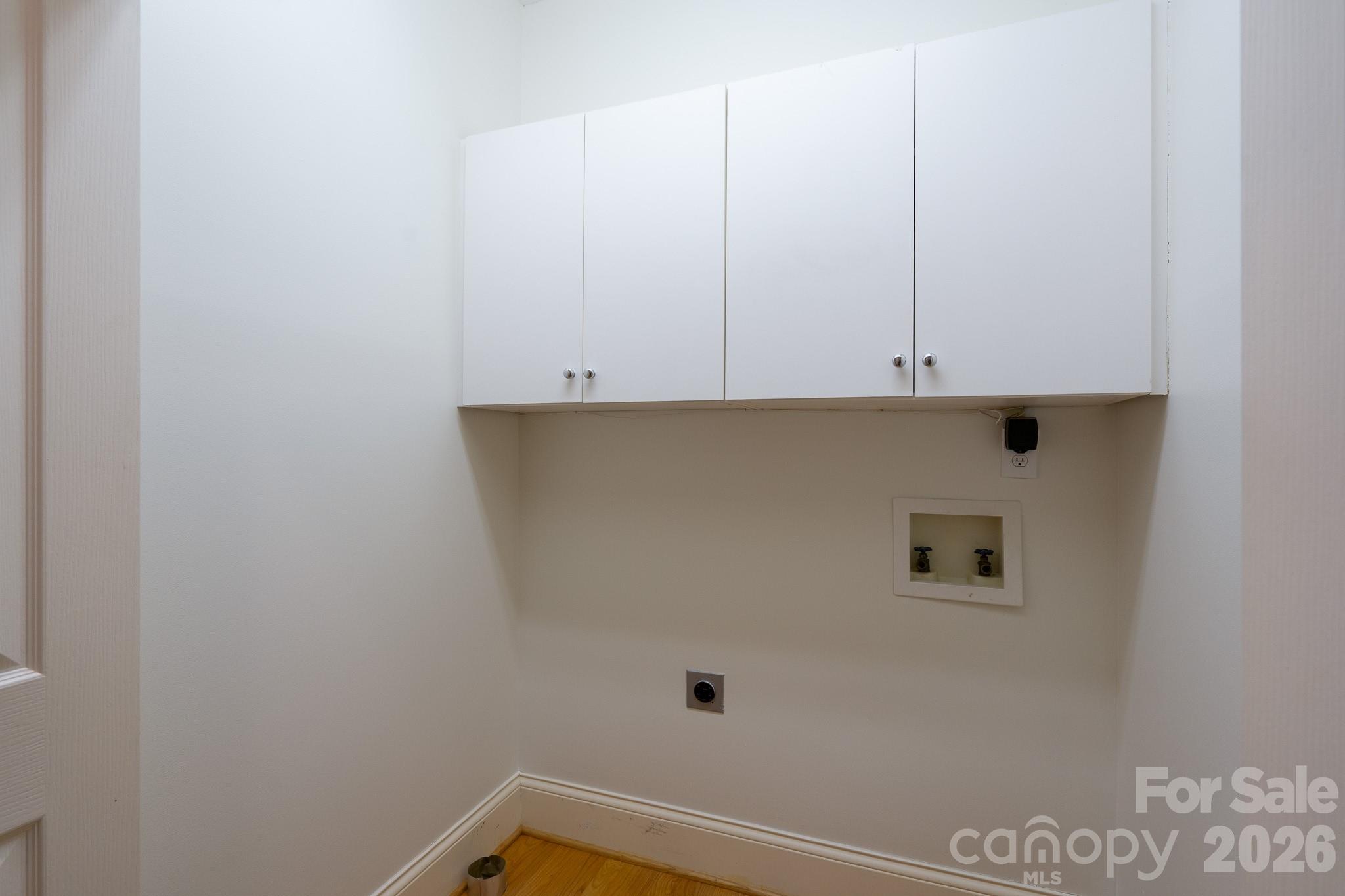 Laundry Room - 205 Piney Grove Point, New London