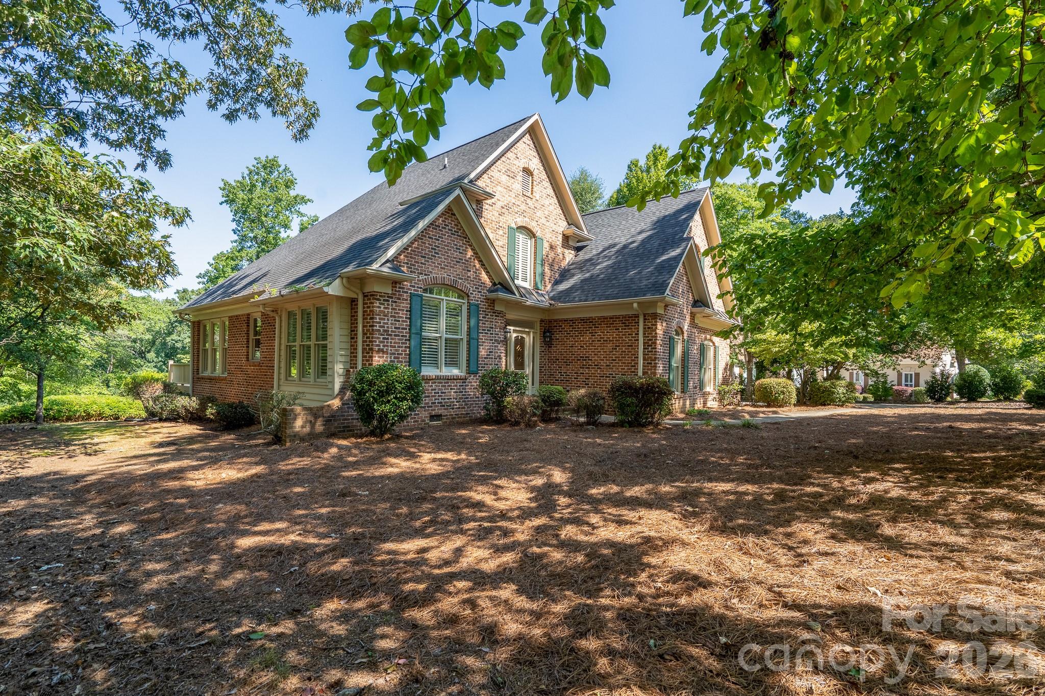 Front View - 205 Piney Grove Point, New London