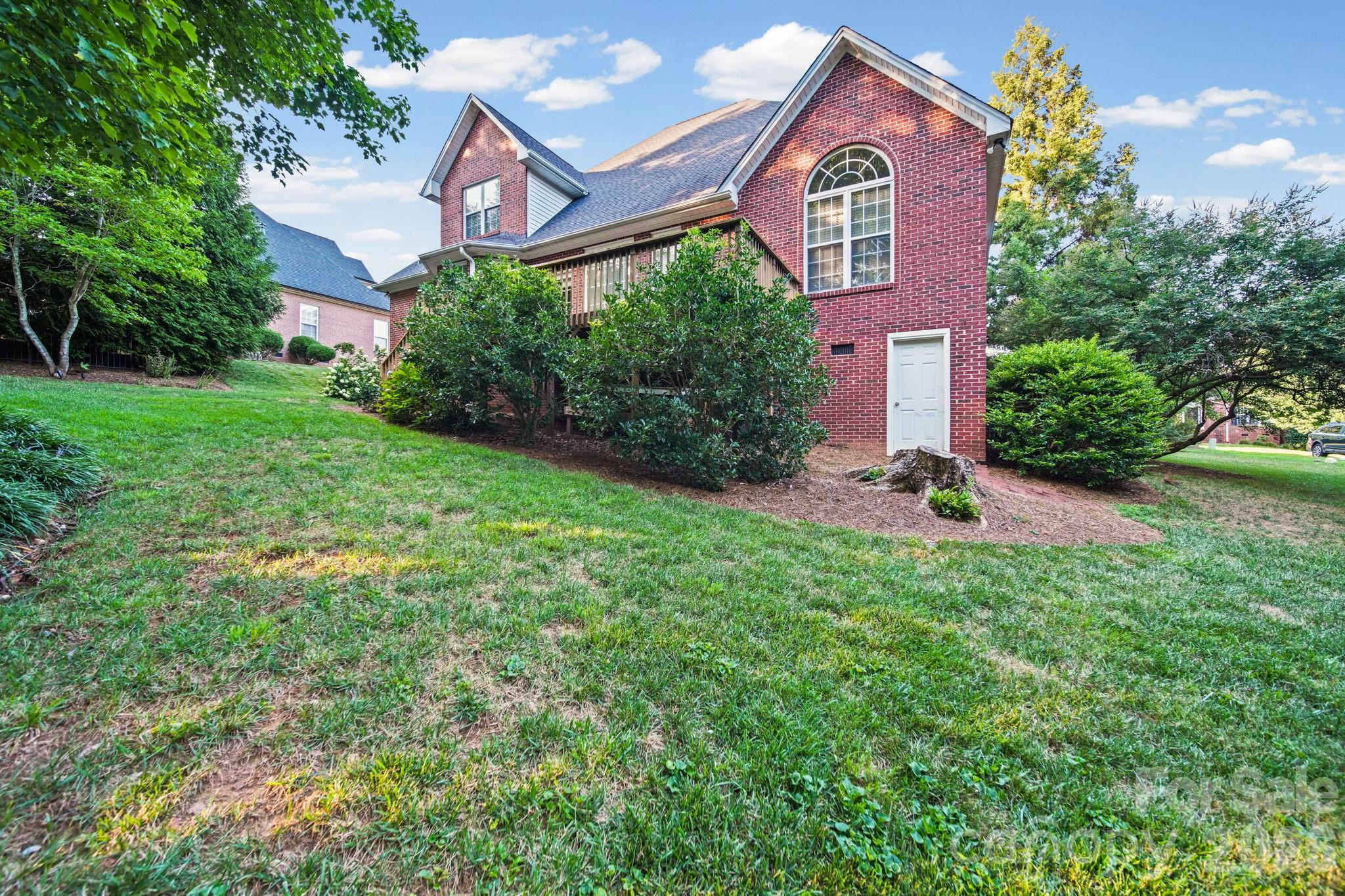 Single Family Residence at 4333 Winder Trail, Gastonia, photo 8 of 48