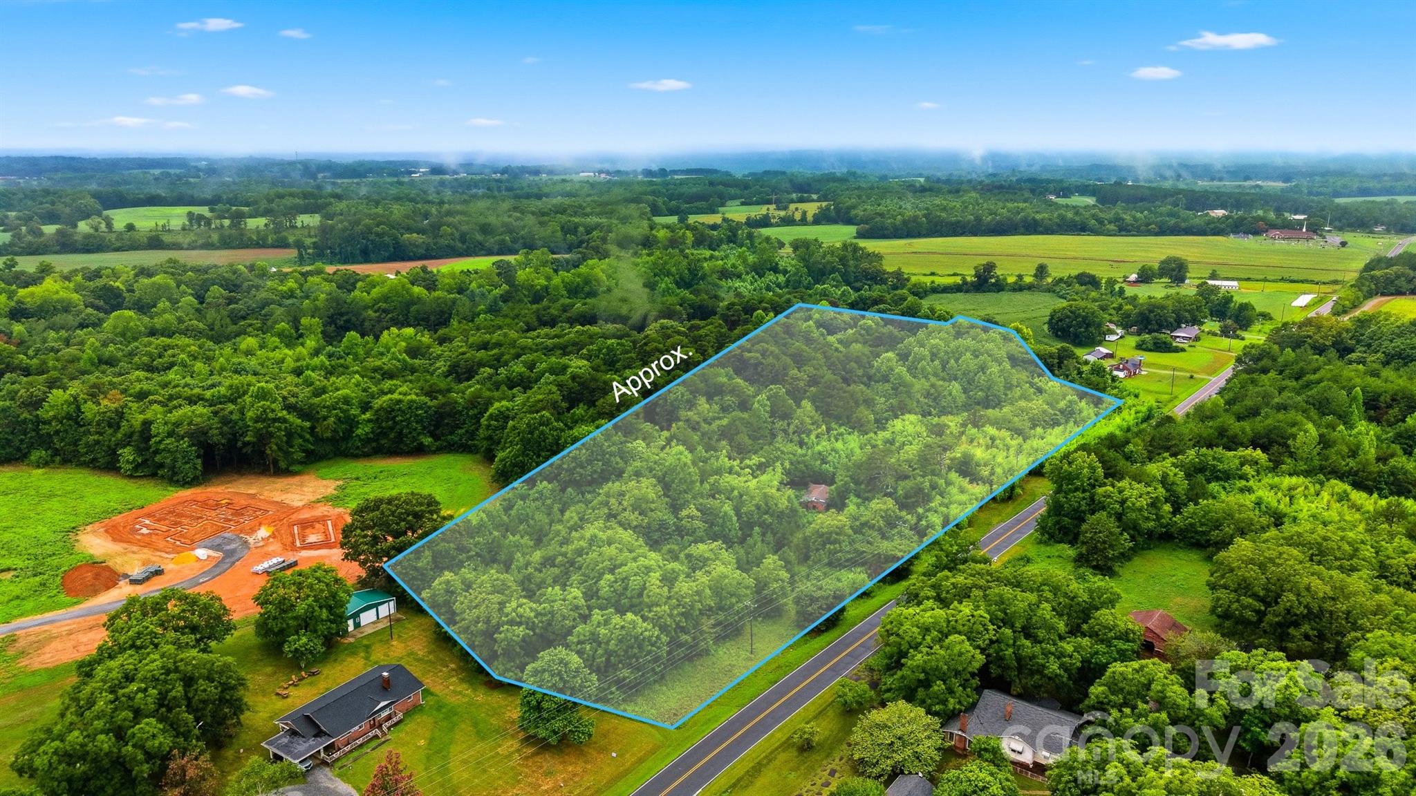 Second parcel with 2 old barns and 2 old small houses - 7624 W Highway 27 Highway, Vale