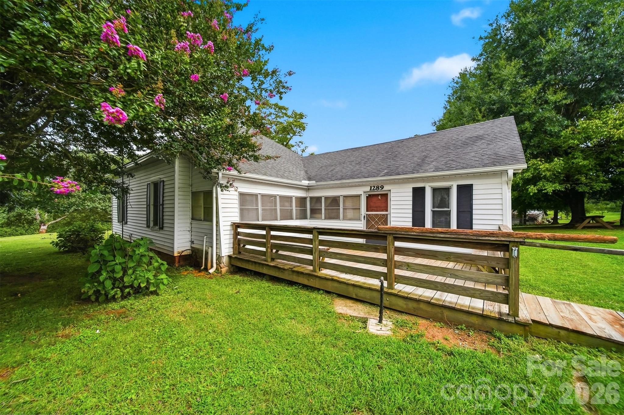 Single Family Residence at 1289 Davis Road, Lincolnton, photo 2 of 31