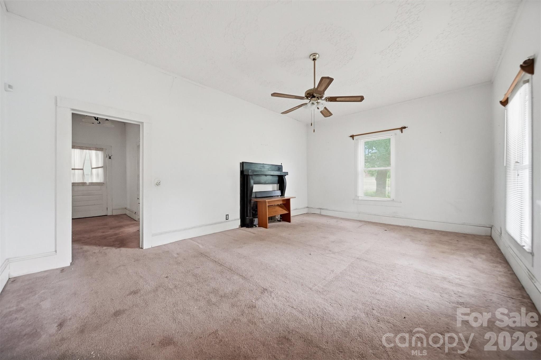 Single Family Residence at 1289 Davis Road, Lincolnton, photo 5 of 31