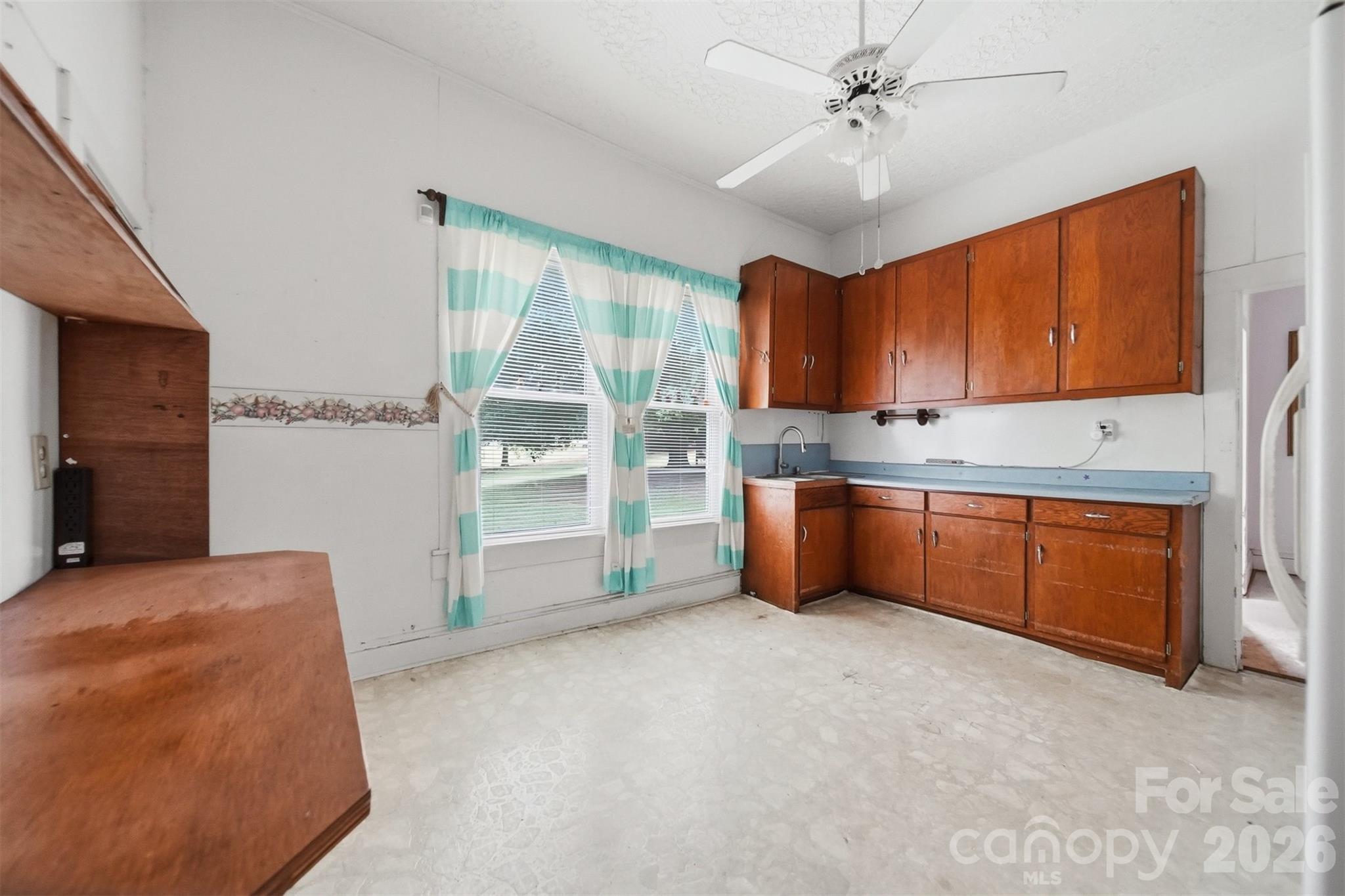 Single Family Residence at 1289 Davis Road, Lincolnton, photo 9 of 31