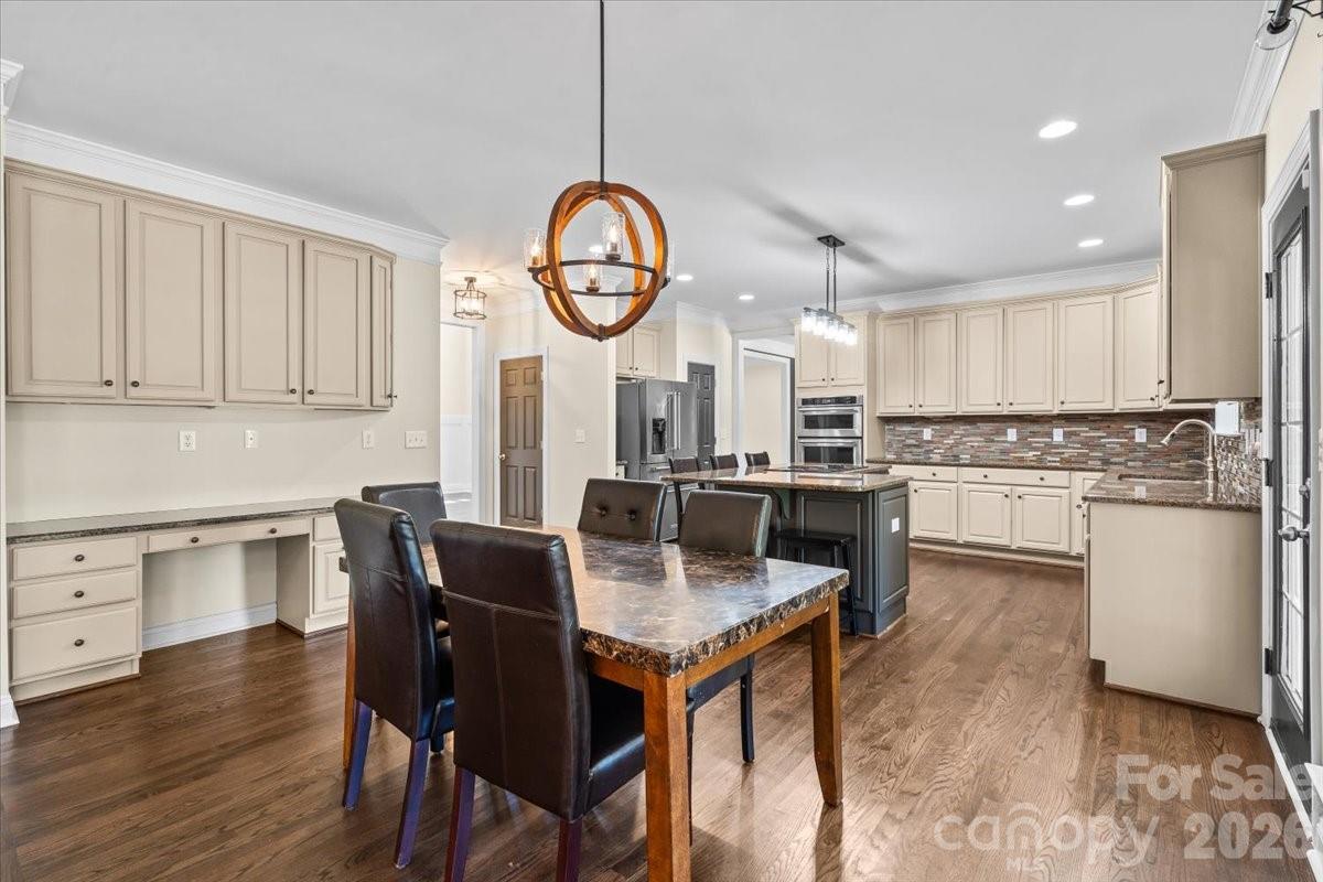Breakfast area - 109 Pauls Lane, Mooresville