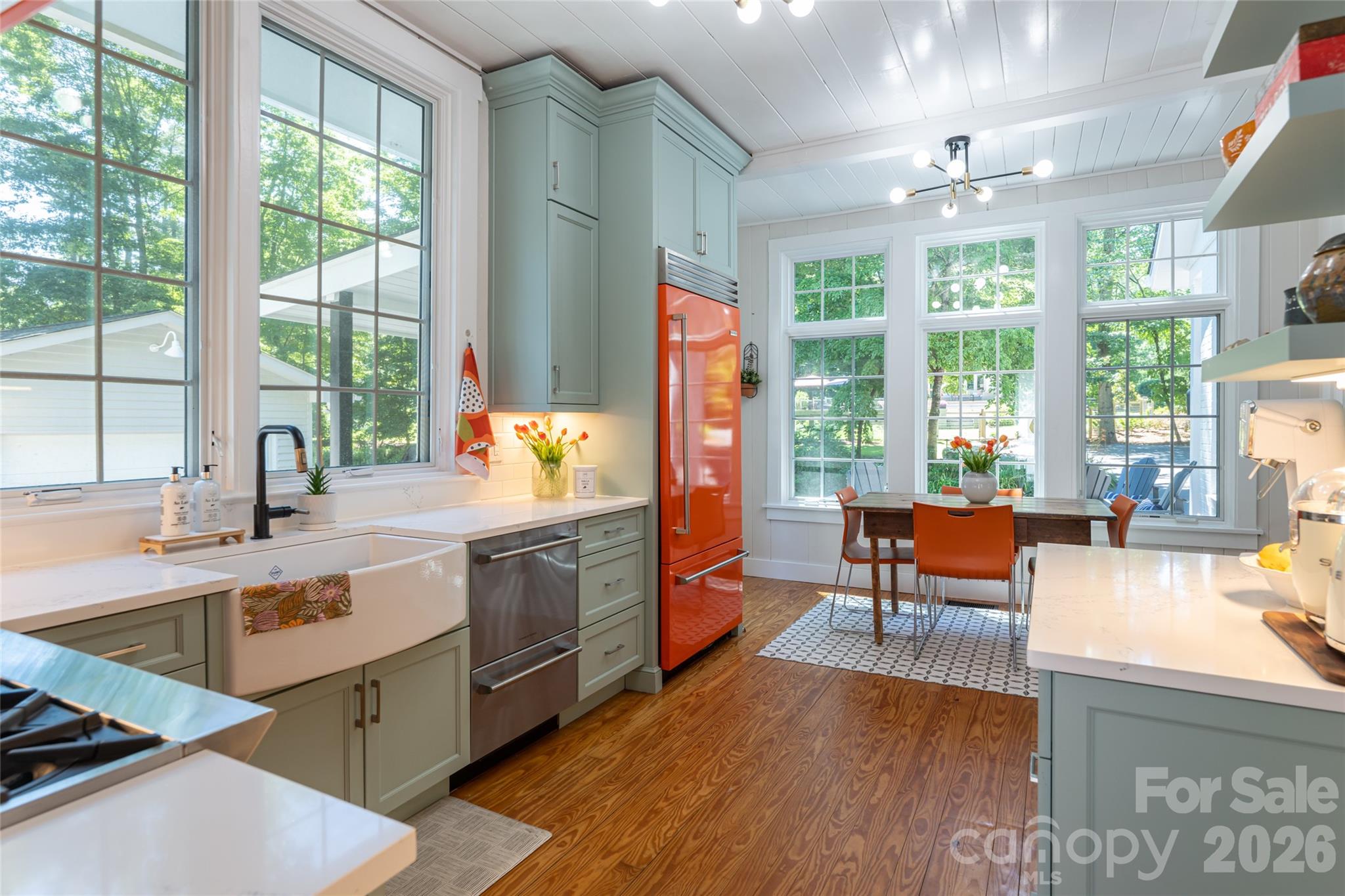 Single Family Residence at 2511 Kanuga Road, Hendersonville, photo 9 of 46