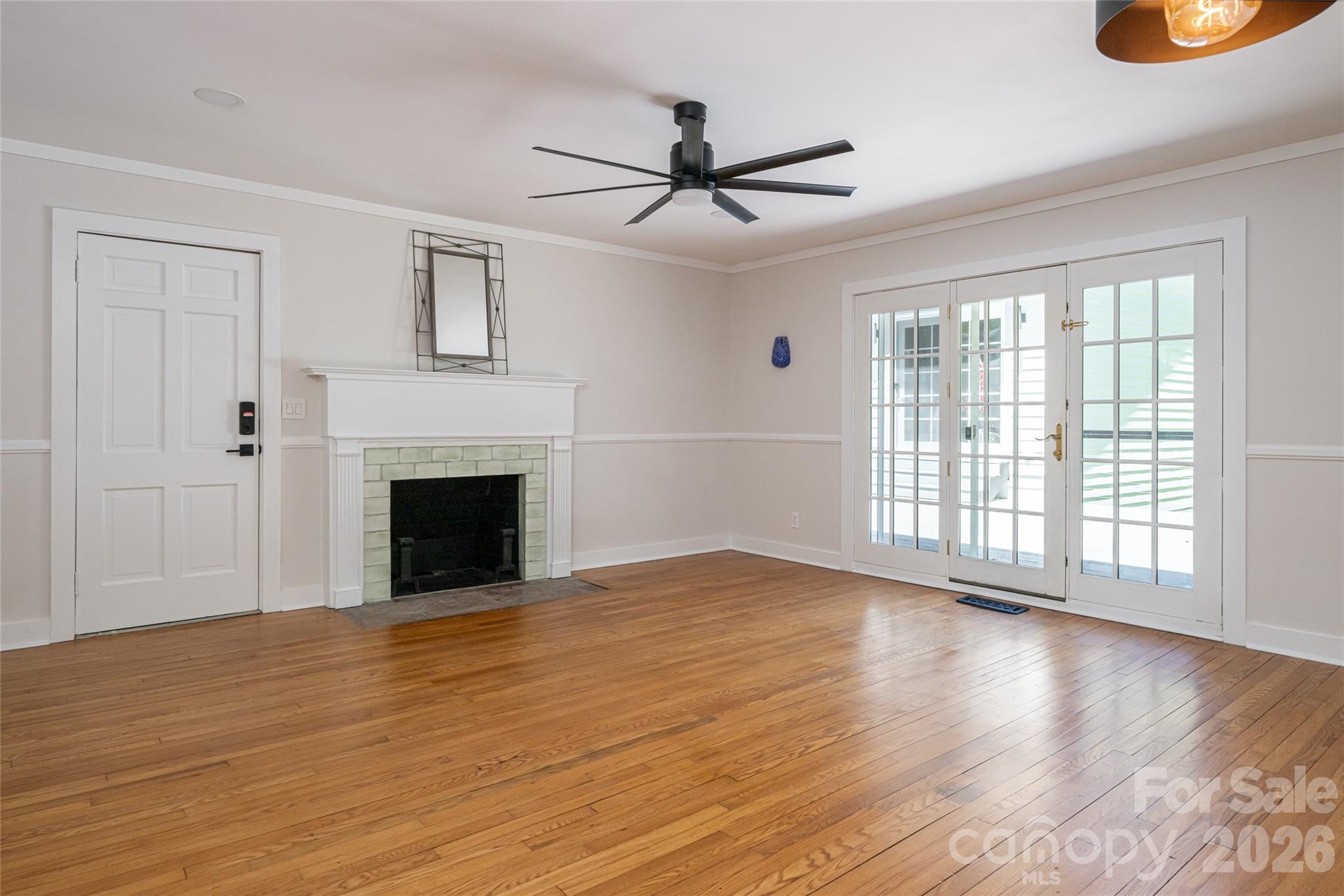 Single Family Residence at 2511 Kanuga Road, Hendersonville, photo 32 of 46