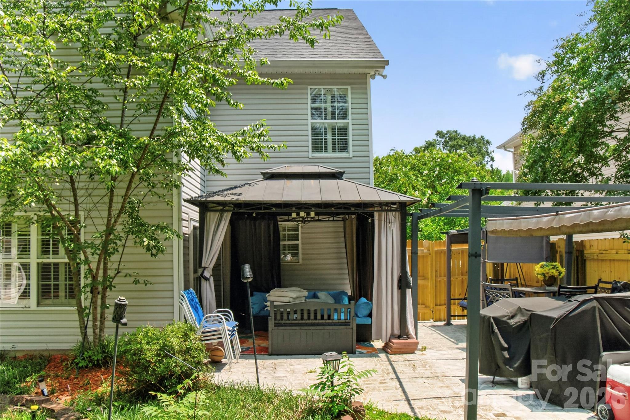 Single Family Residence at 160 Sethwood Drive, Rock Hill, photo 2 of 21