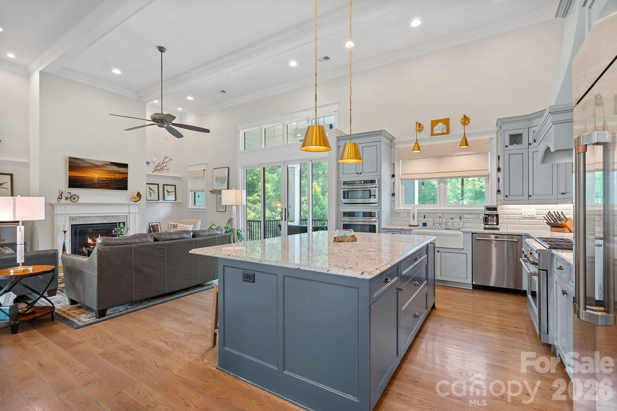 Beautiful expansive island in custom kitchen - 2889 Mount Pleasant Road, Sherrills Ford
