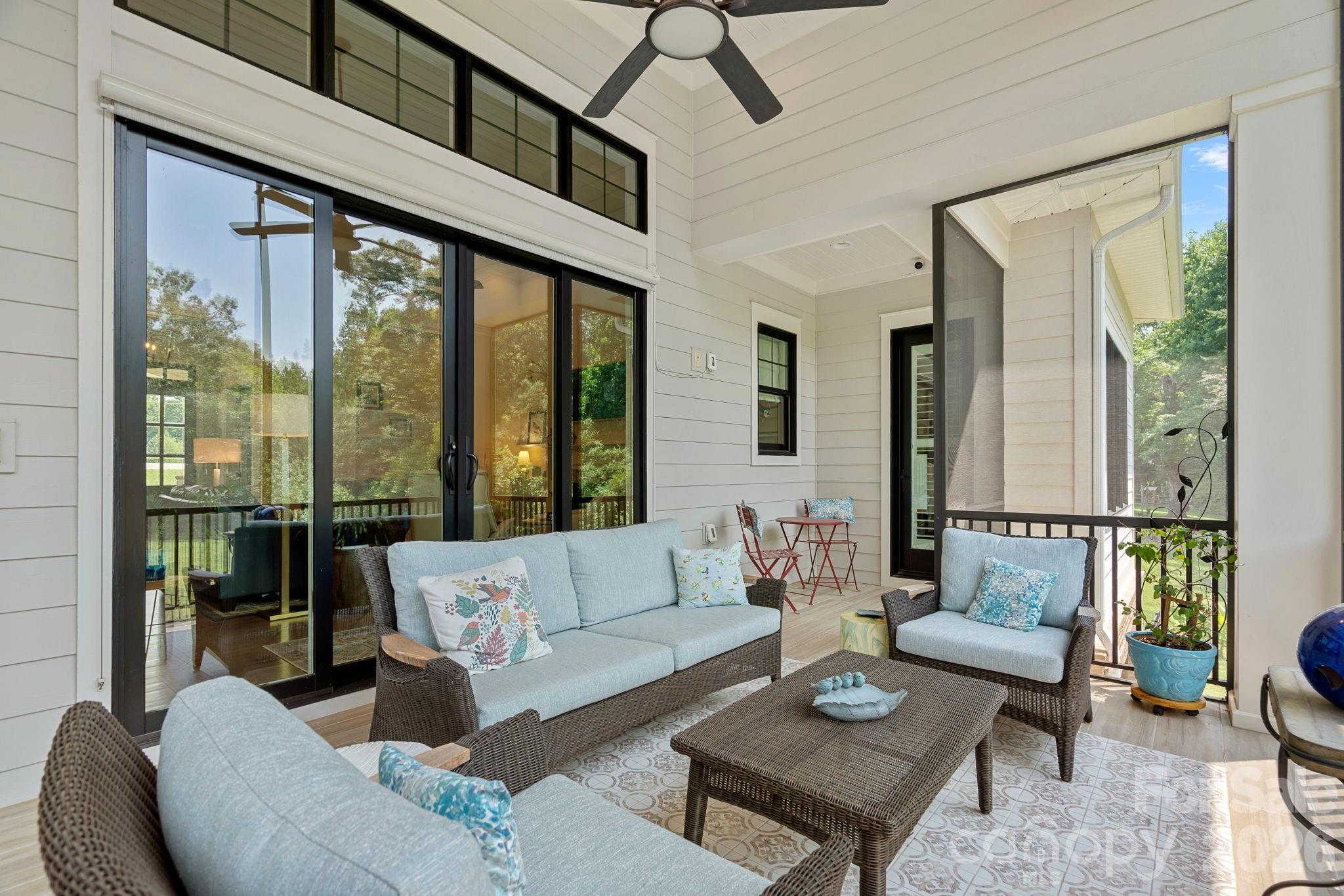 Beautiful screened in porch main floor - high ceilings! - 2889 Mount Pleasant Road, Sherrills Ford