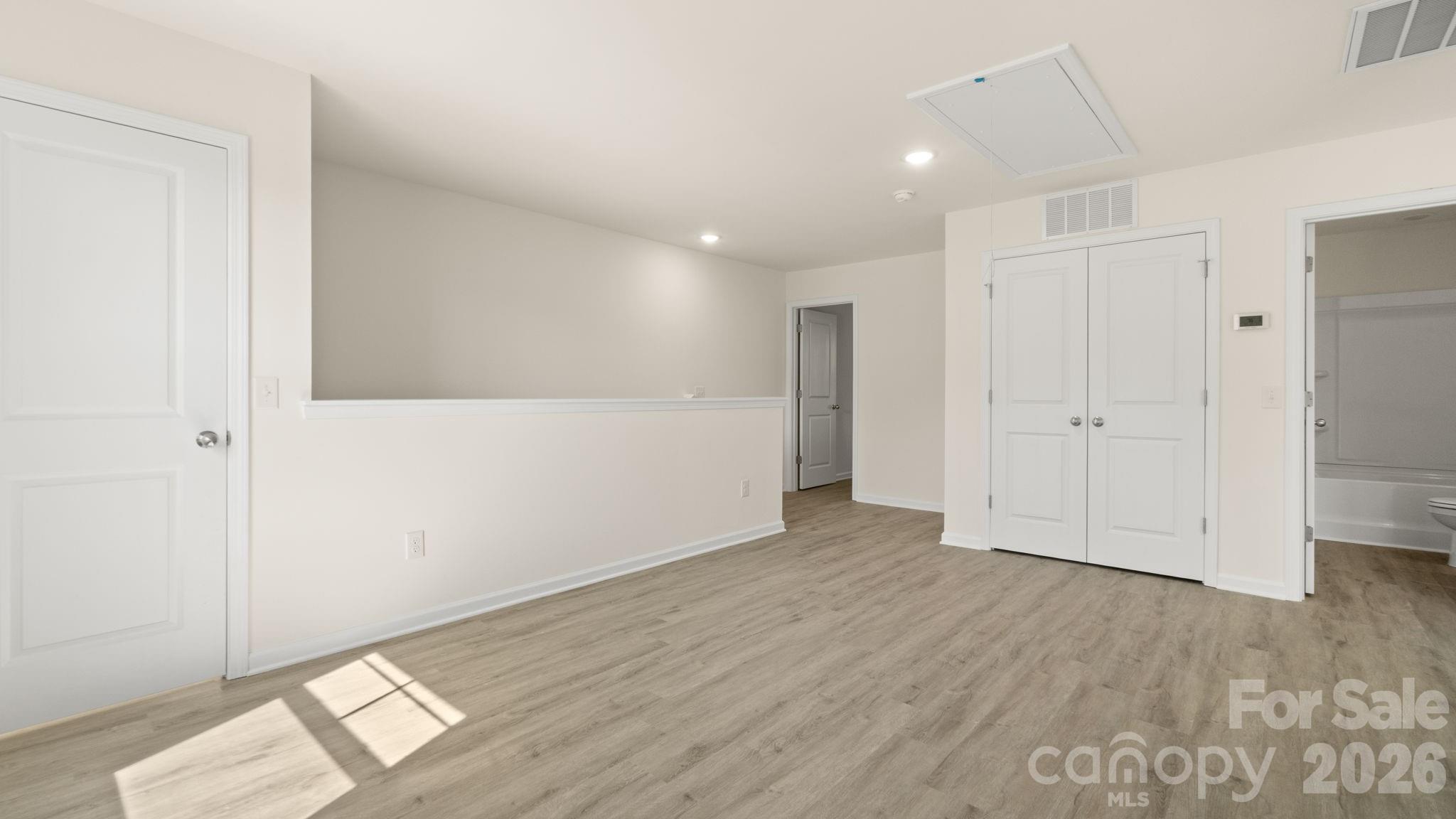 Loft area and laundry closet - 4022 Rolling Creek Road, Vale