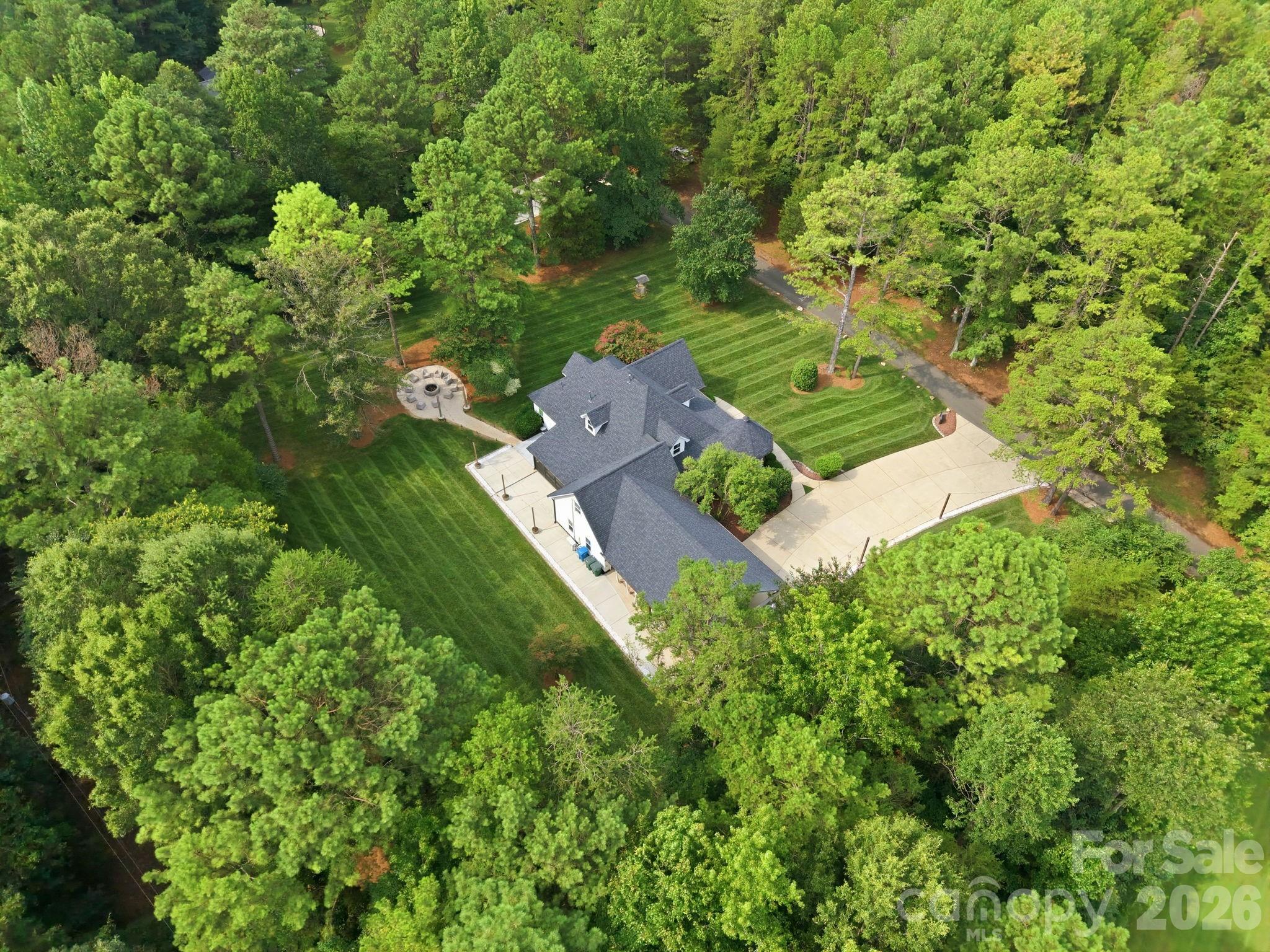 Single Family Residence at 9544 Brief Road, Mint Hill, photo 6 of 48
