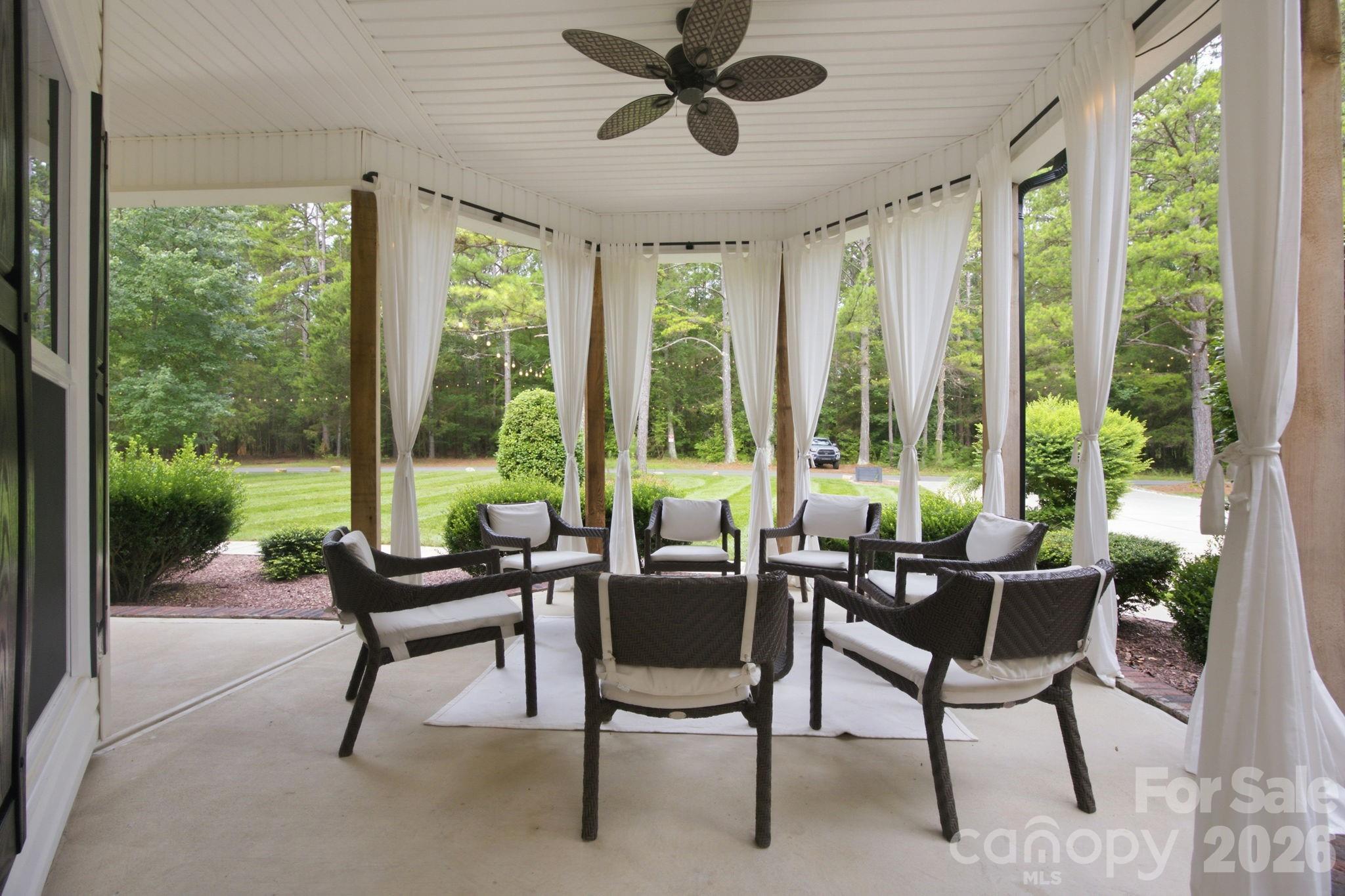 Single Family Residence at 9544 Brief Road, Mint Hill, photo 12 of 48