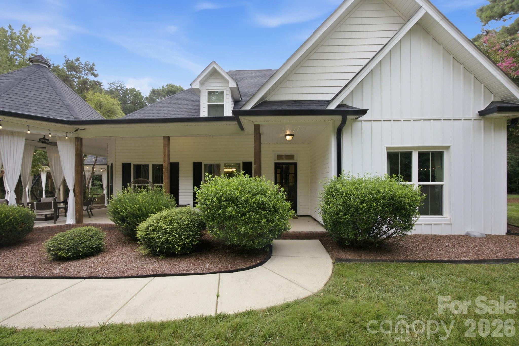 Single Family Residence at 9544 Brief Road, Mint Hill, photo 14 of 48