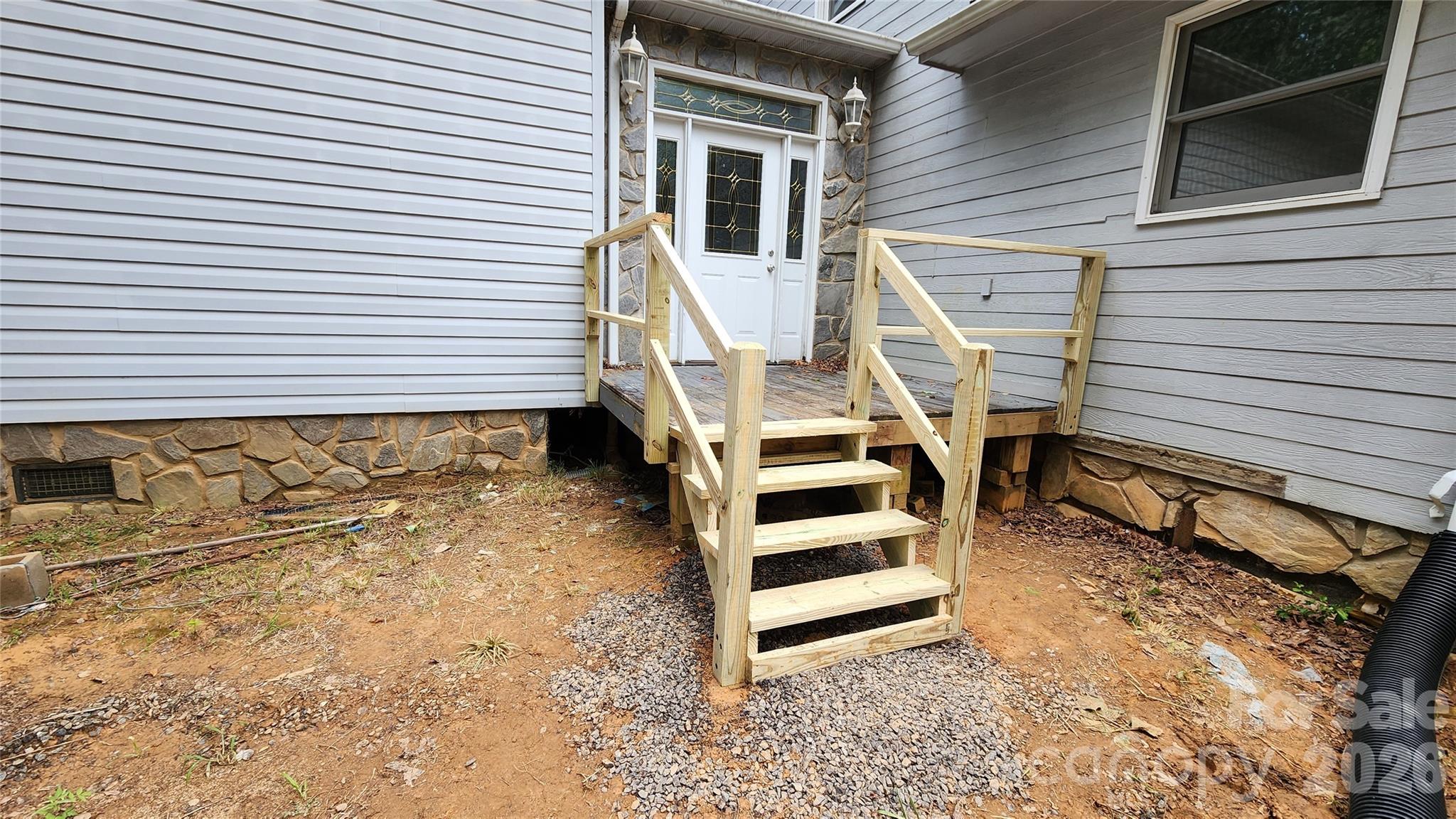 Foyer Entry - 2020 Ada Williams Lane, Lenoir