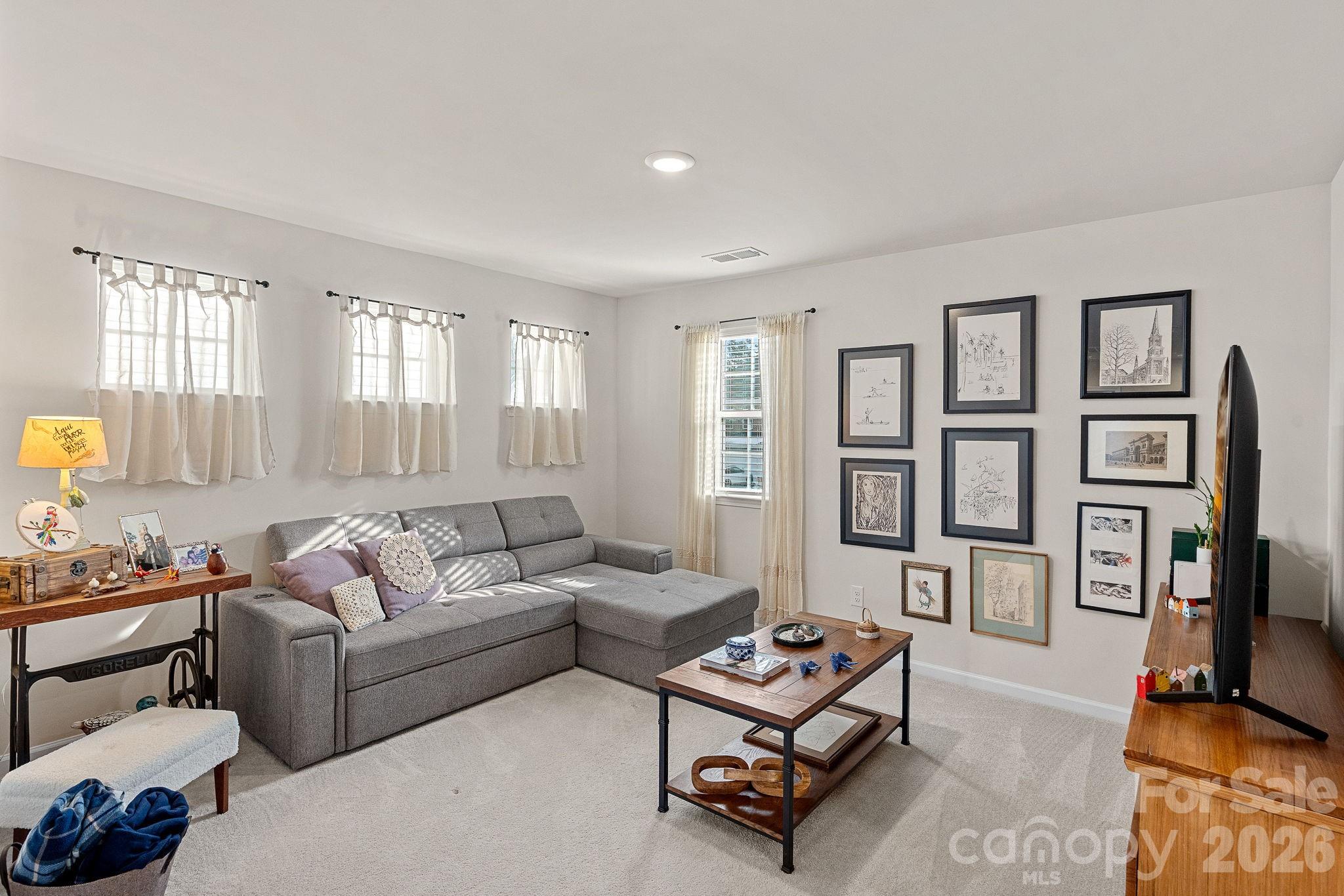Bright loft. - 262 Abersham Drive, Mooresville