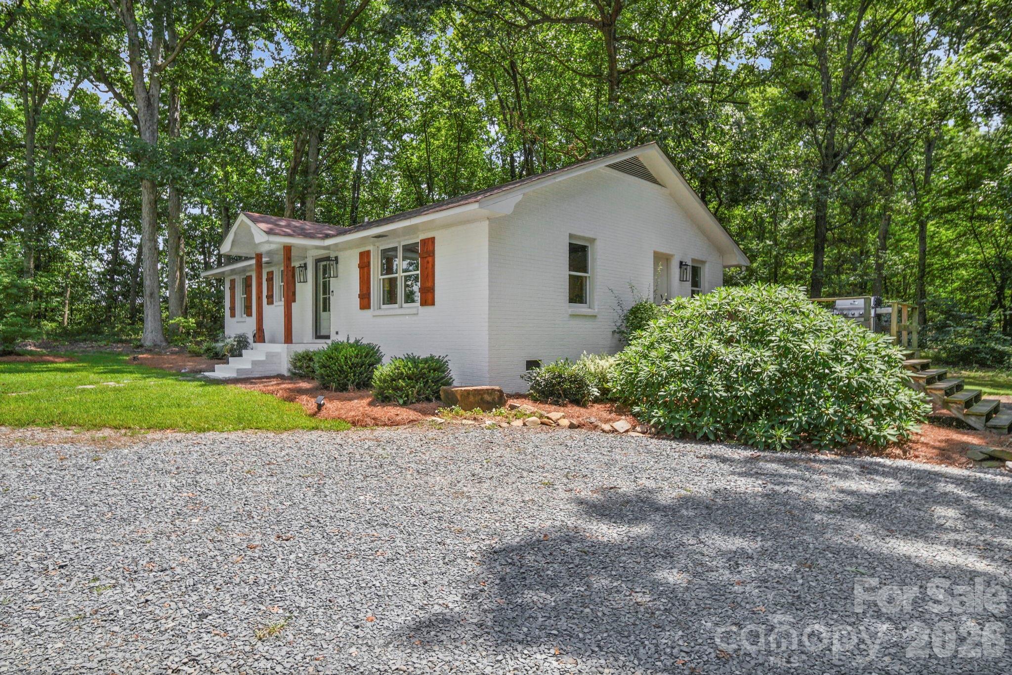 Single Family Residence at 6214 New Salem Road, Marshville, photo 6 of 38