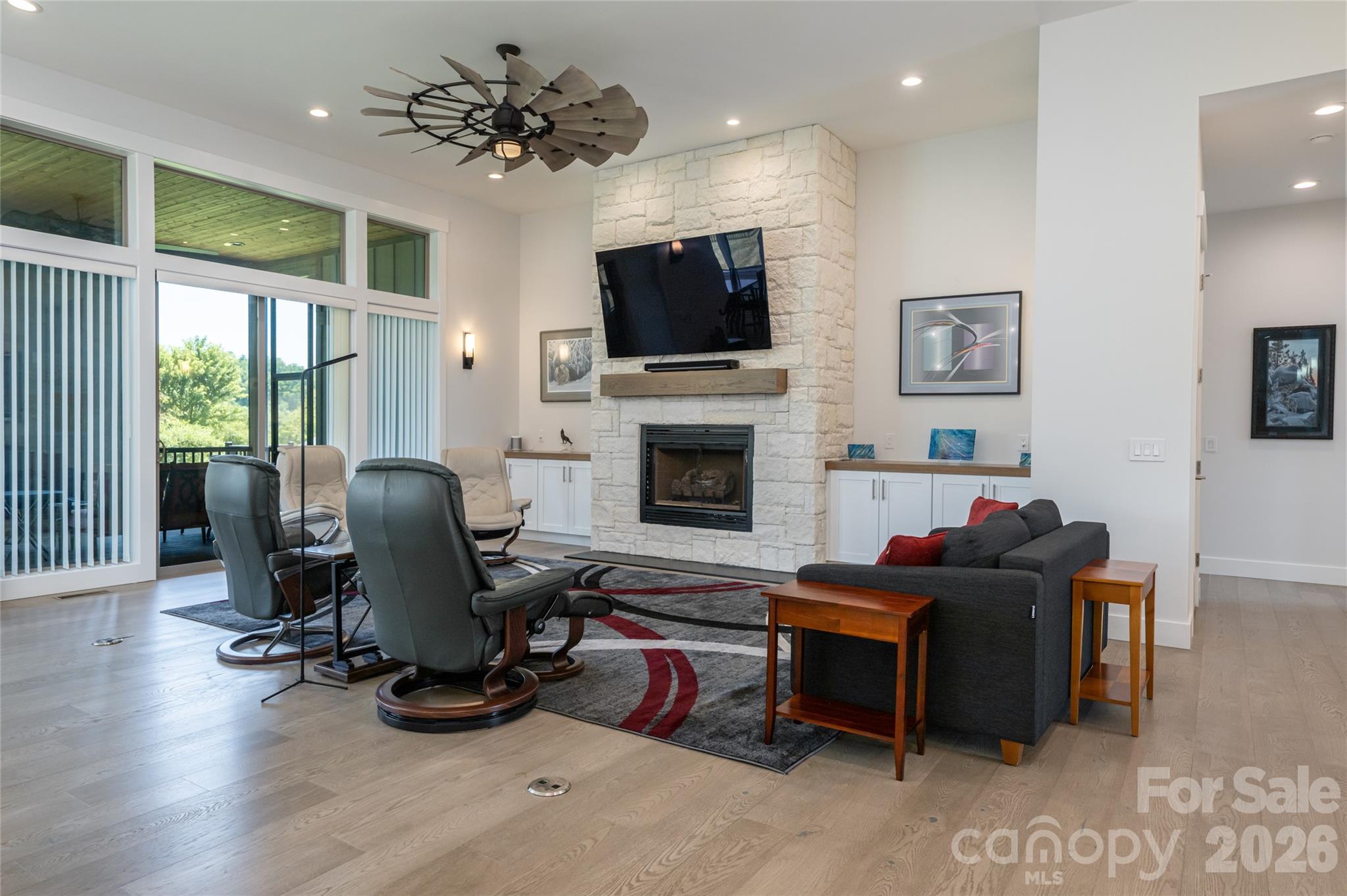 Single Family Residence at 769 Daniel Circle Drive, Mills River, photo 6 of 40