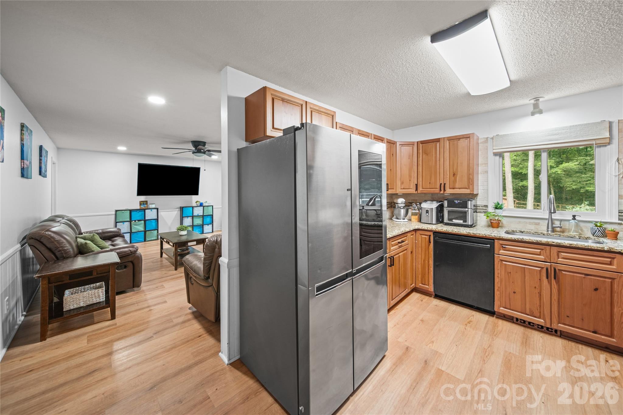 Single Family Residence at 2141 Moonstone Drive, Concord, photo 7 of 34