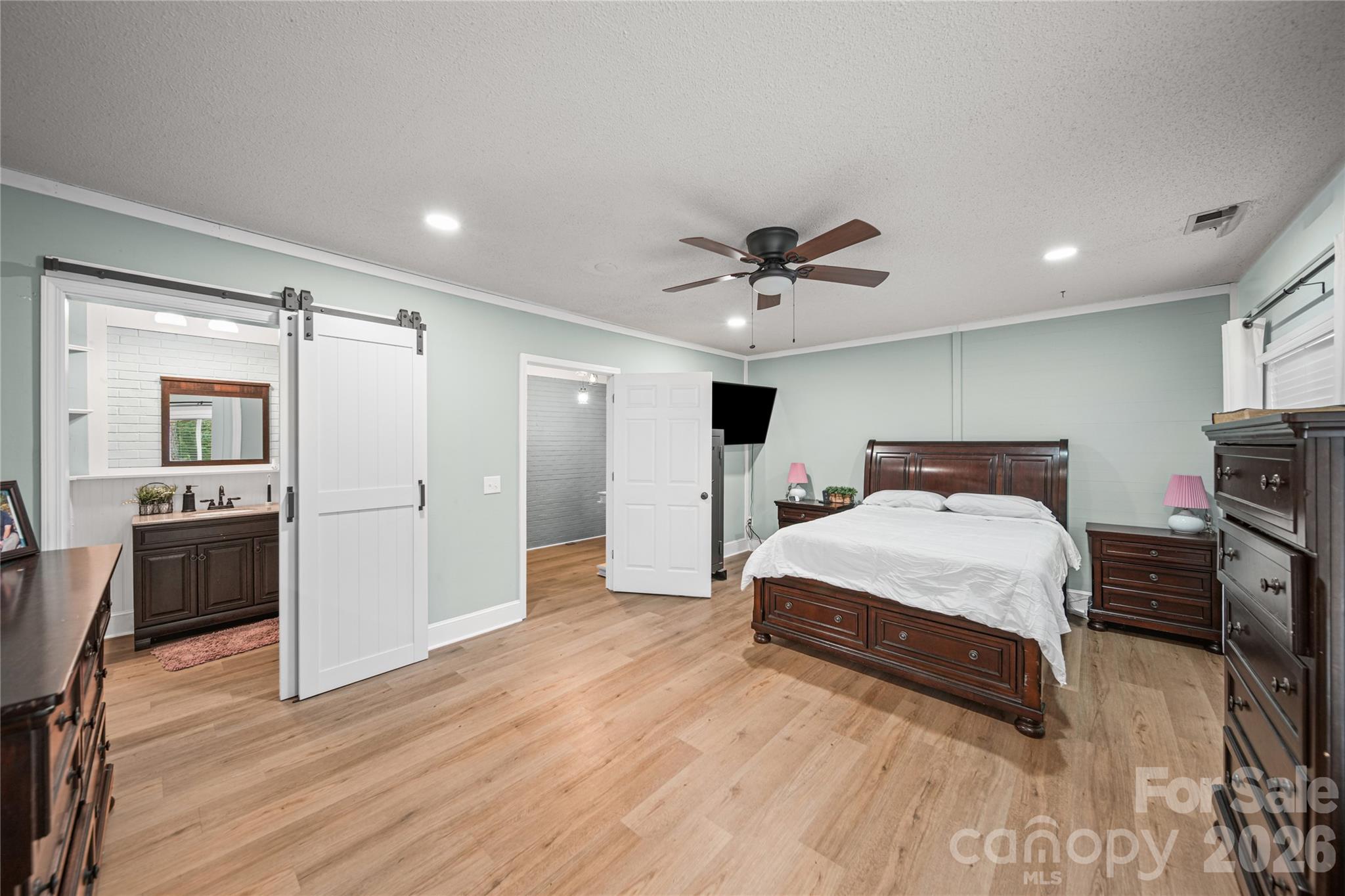Single Family Residence at 2141 Moonstone Drive, Concord, photo 13 of 34