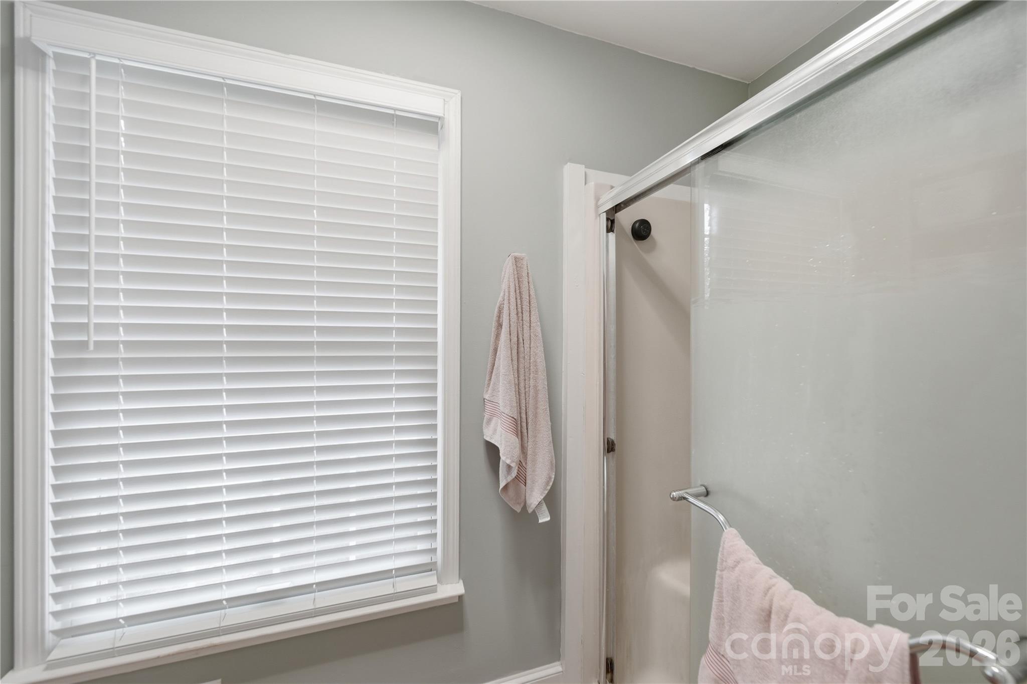 Single Family Residence at 2141 Moonstone Drive, Concord, photo 16 of 34