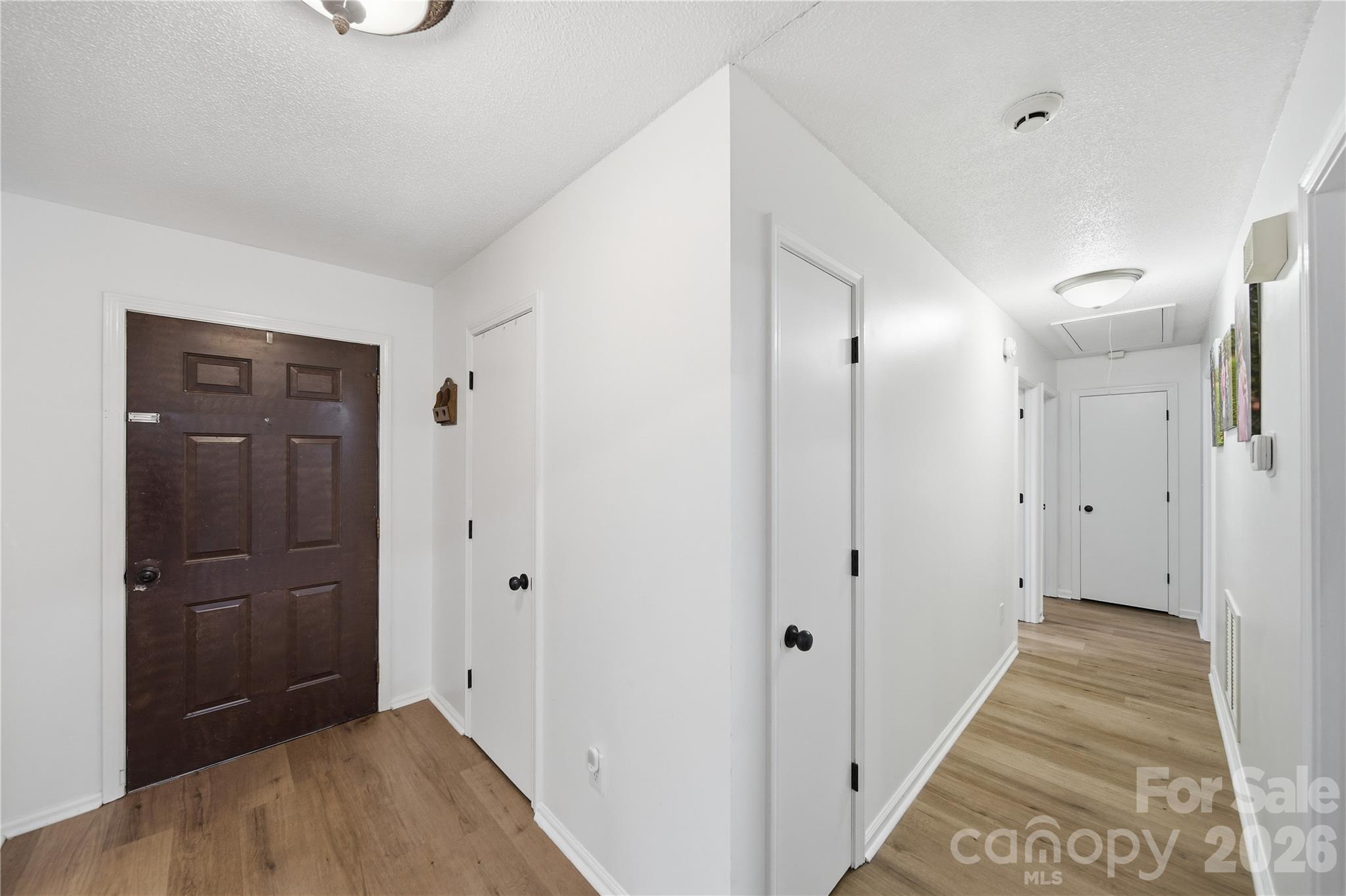 Single Family Residence at 2141 Moonstone Drive, Concord, photo 19 of 34