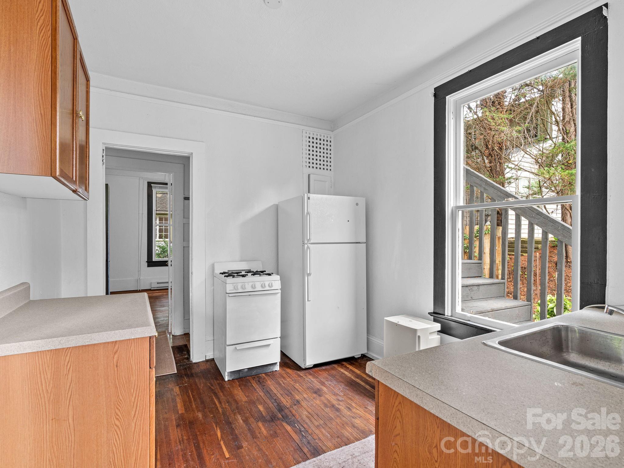 Lower Level Kitchen - 111-113 Stewart Street, Hendersonville