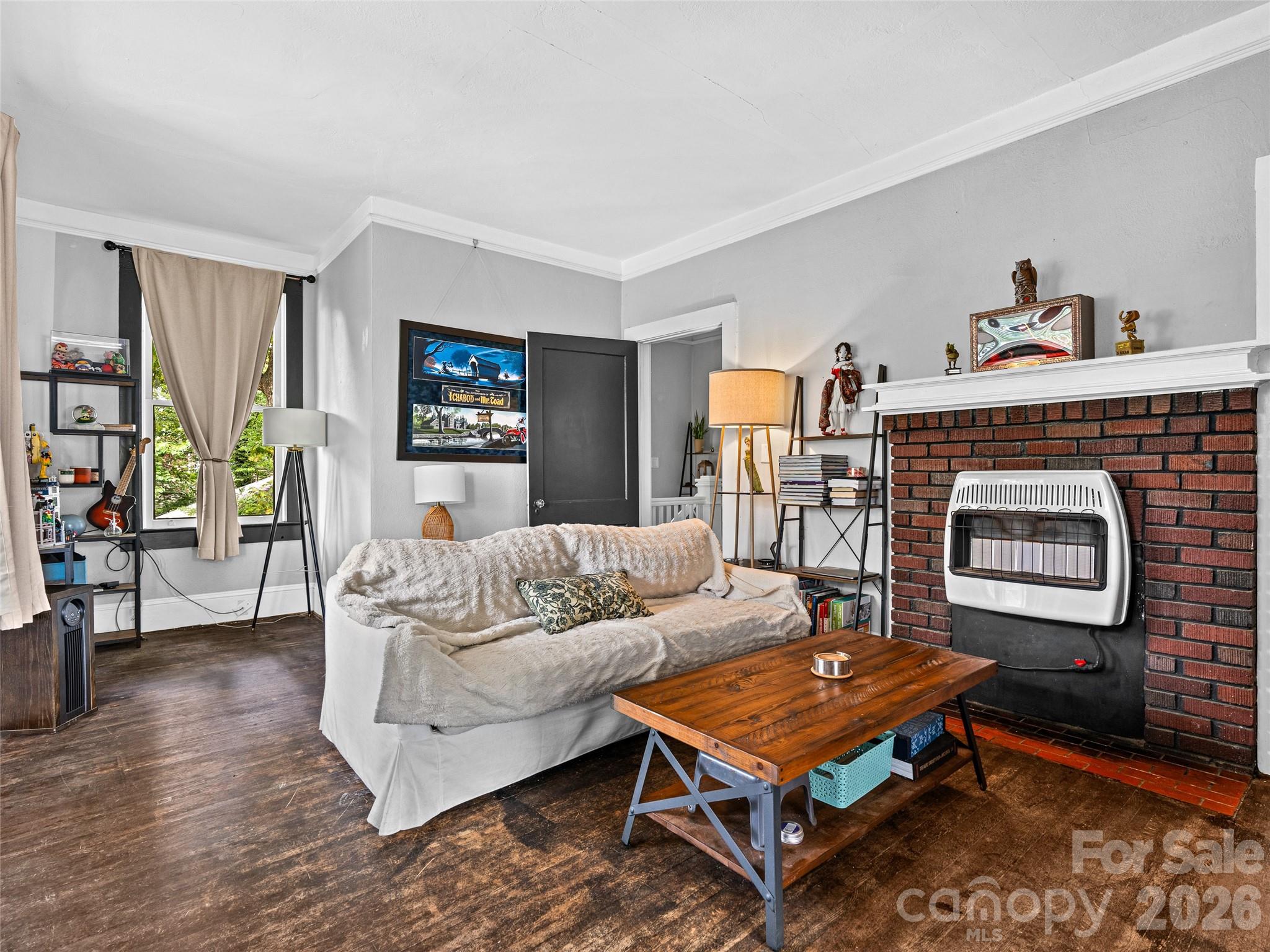 Upper Level Living - 111-113 Stewart Street, Hendersonville