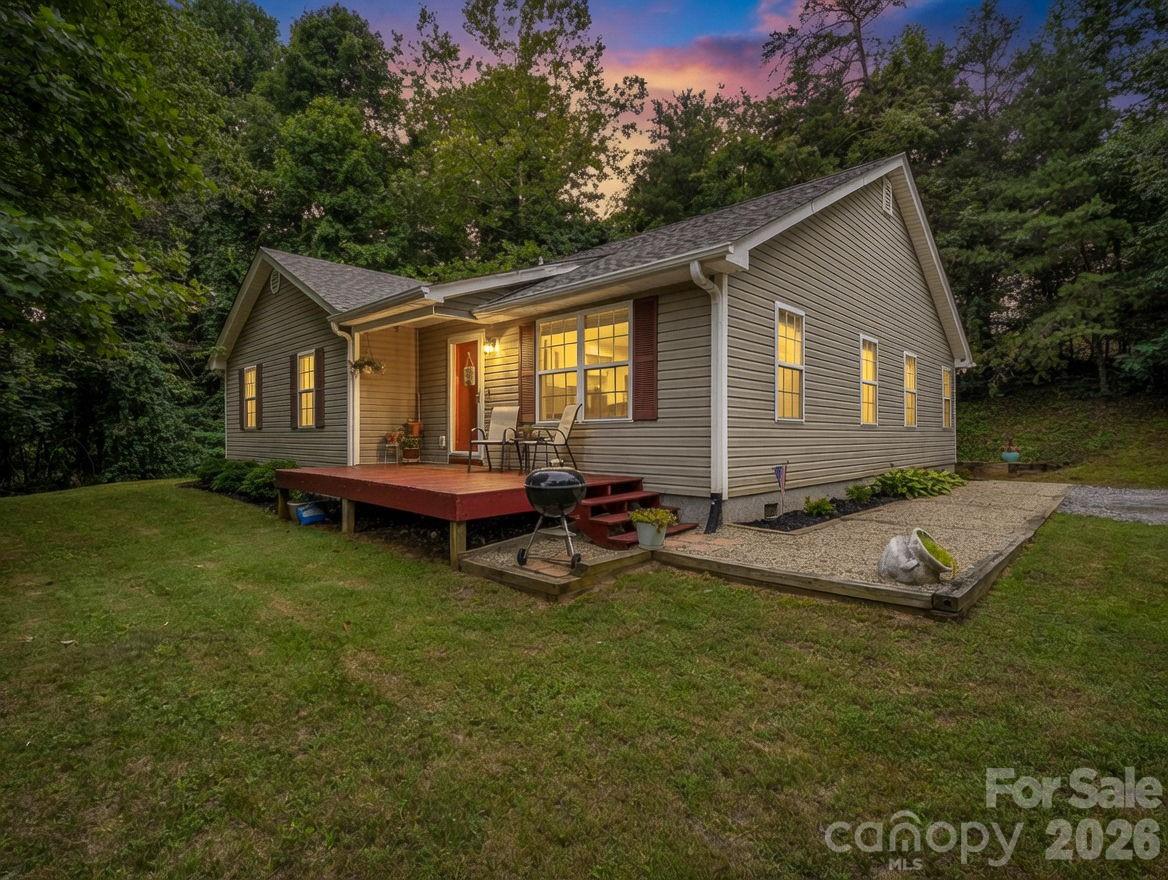 Single Family Residence at 18 Buckle Ridge, Weaverville, photo 2 of 48