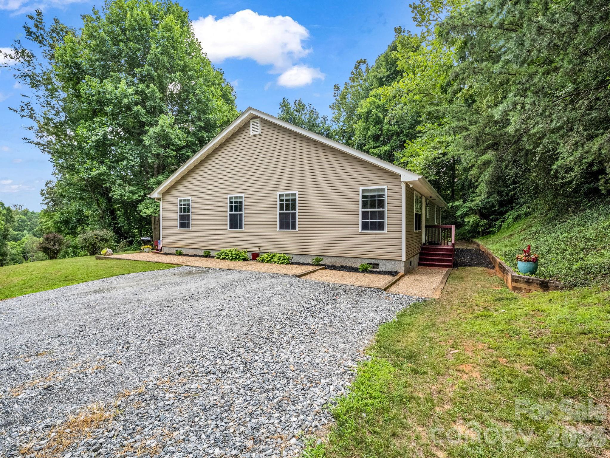 Single Family Residence at 18 Buckle Ridge, Weaverville, photo 3 of 48