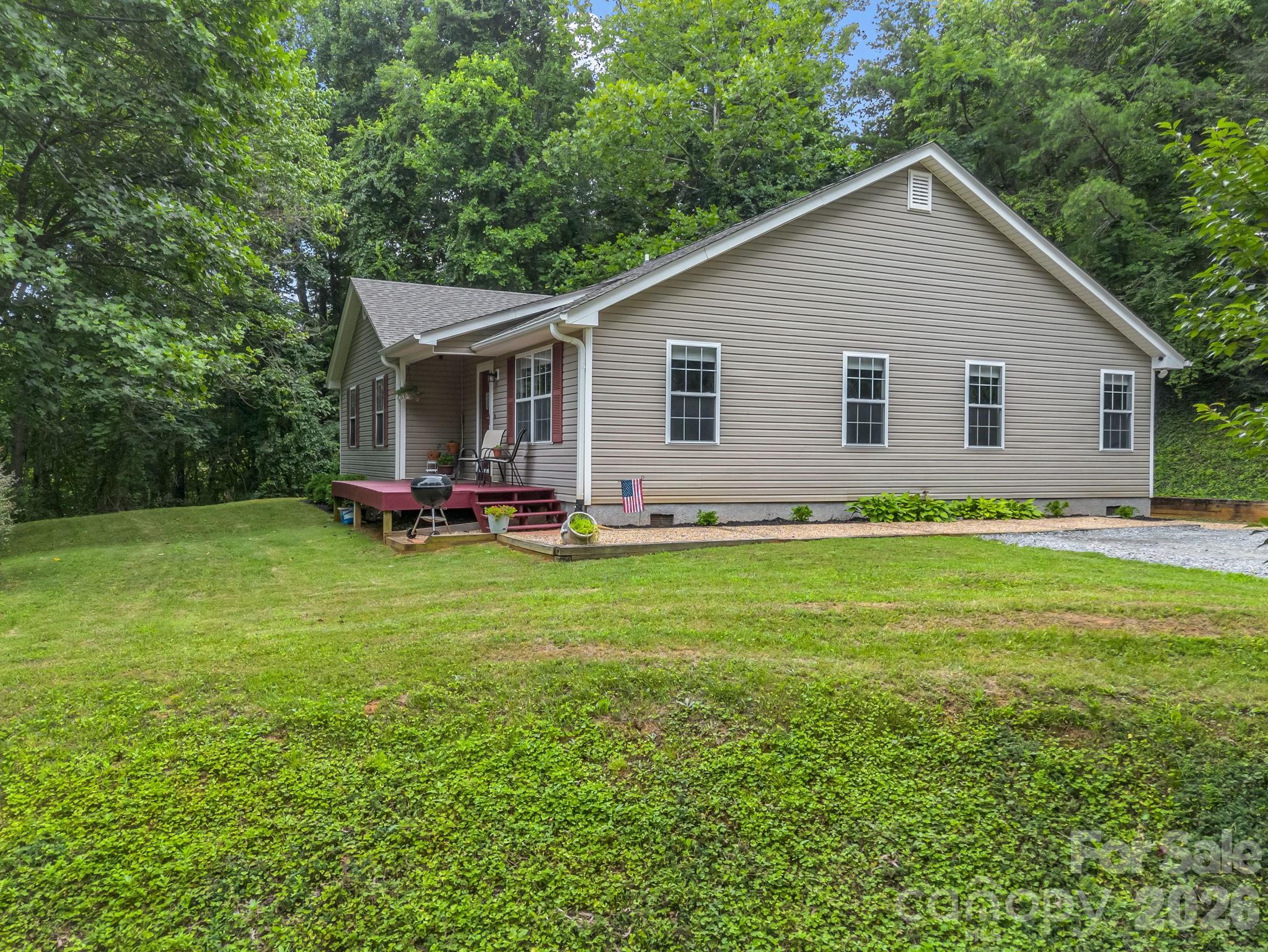 Single Family Residence at 18 Buckle Ridge, Weaverville, photo 6 of 48