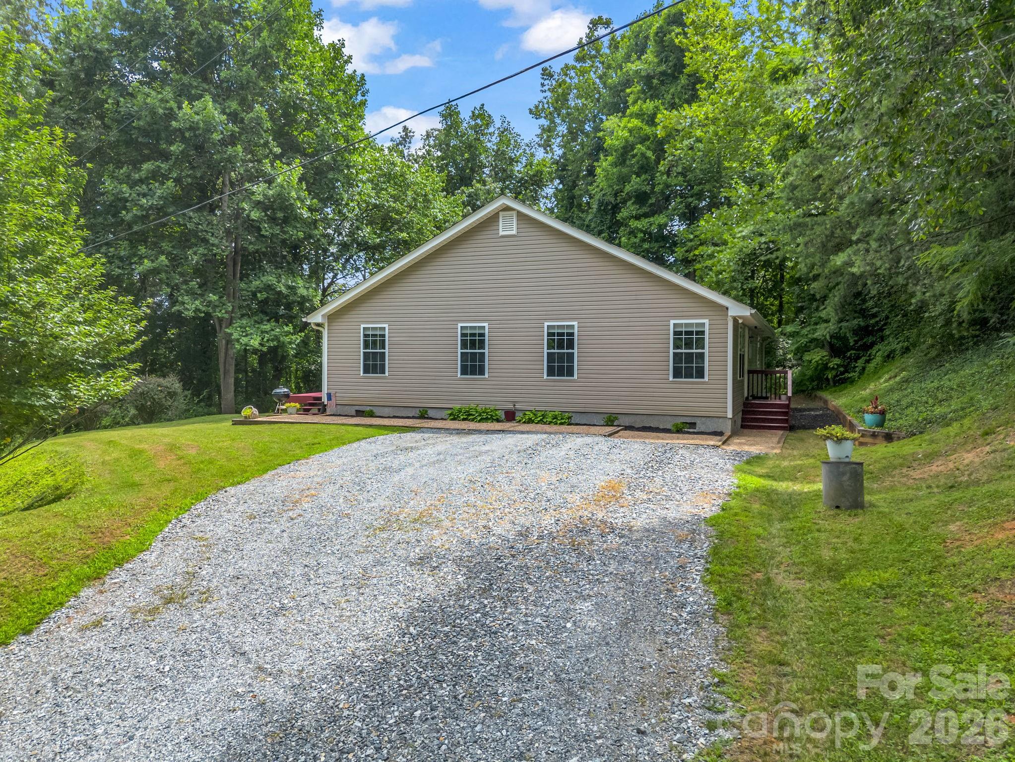Single Family Residence at 18 Buckle Ridge, Weaverville, photo 10 of 48