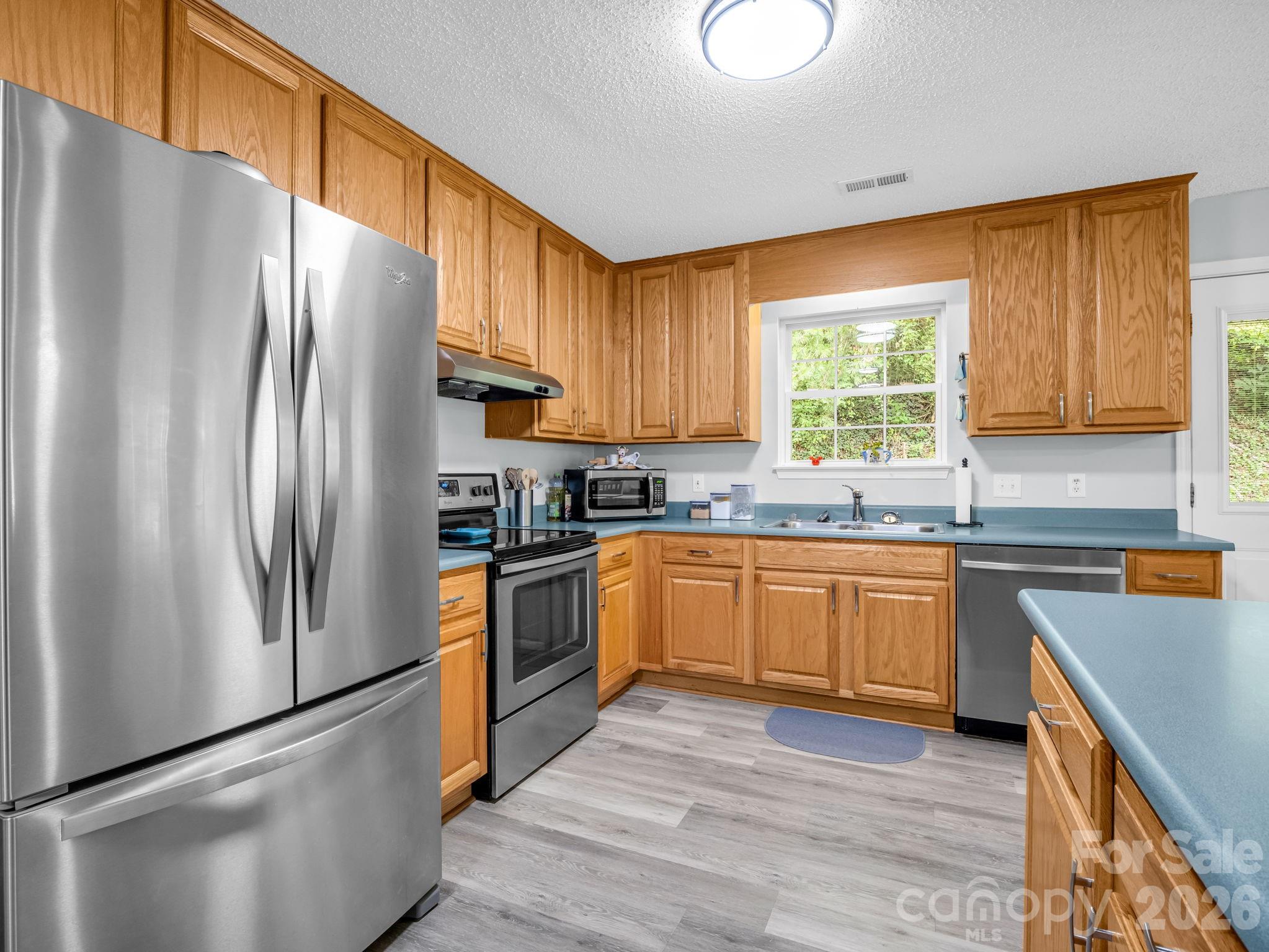 Single Family Residence at 18 Buckle Ridge, Weaverville, photo 31 of 48