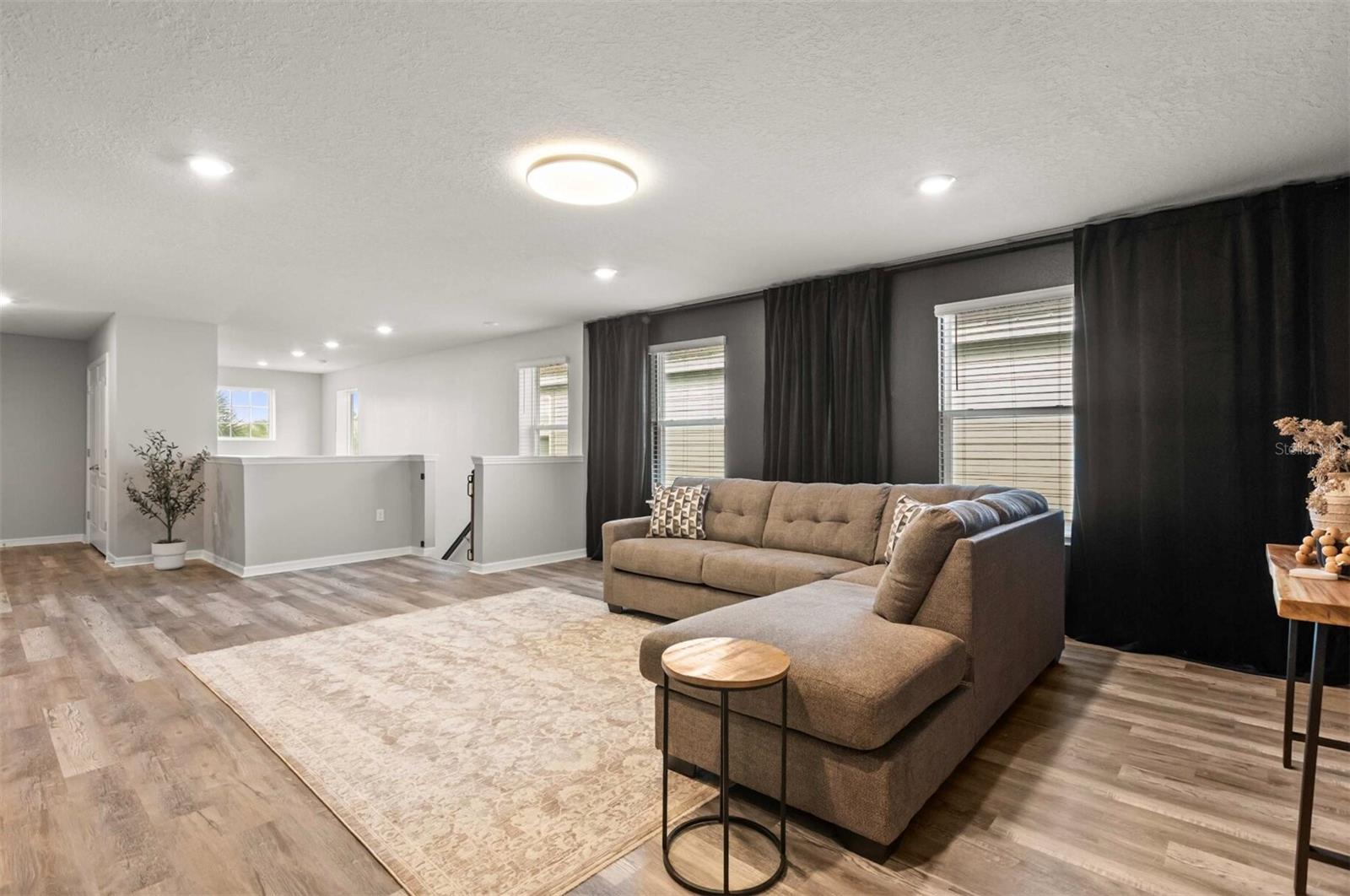 Single Family Residence at 7352 OAKMOSS LOOP, DAVENPORT, photo 19 of 42
