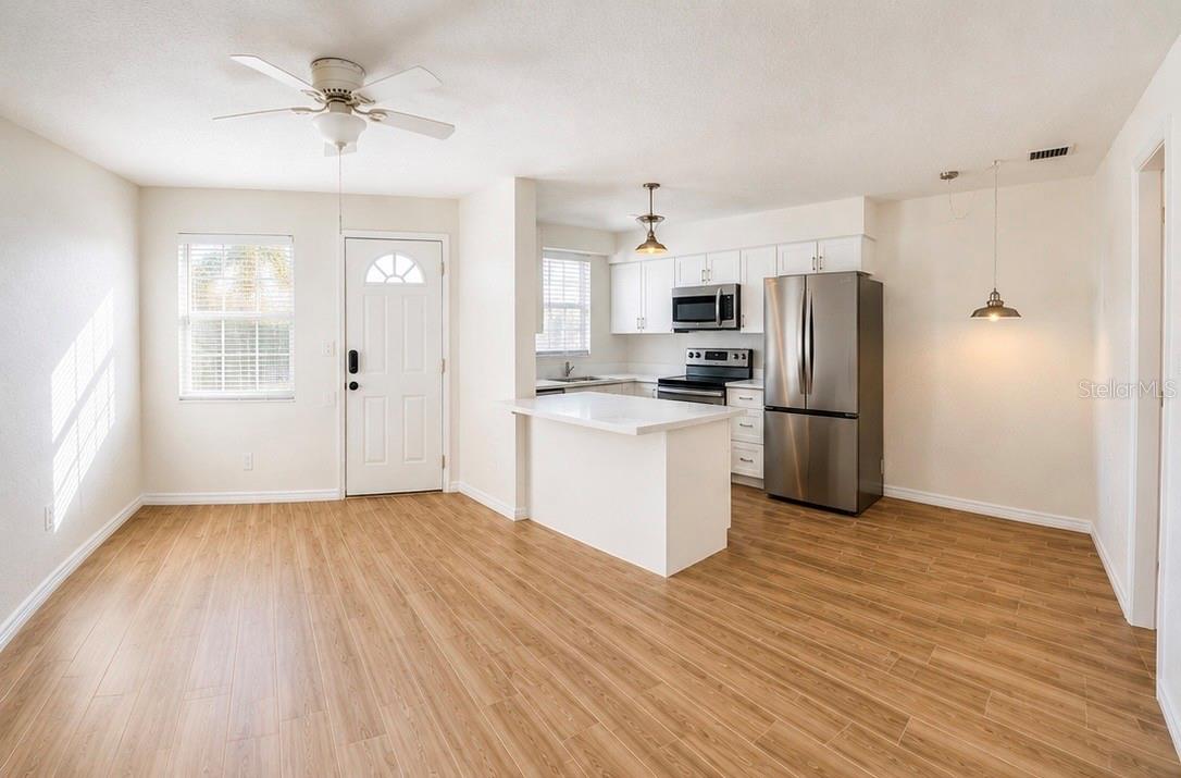 Condominium at 9030 BLIND PASS RD #D6, ST PETERSBURG, photo 3 of 18