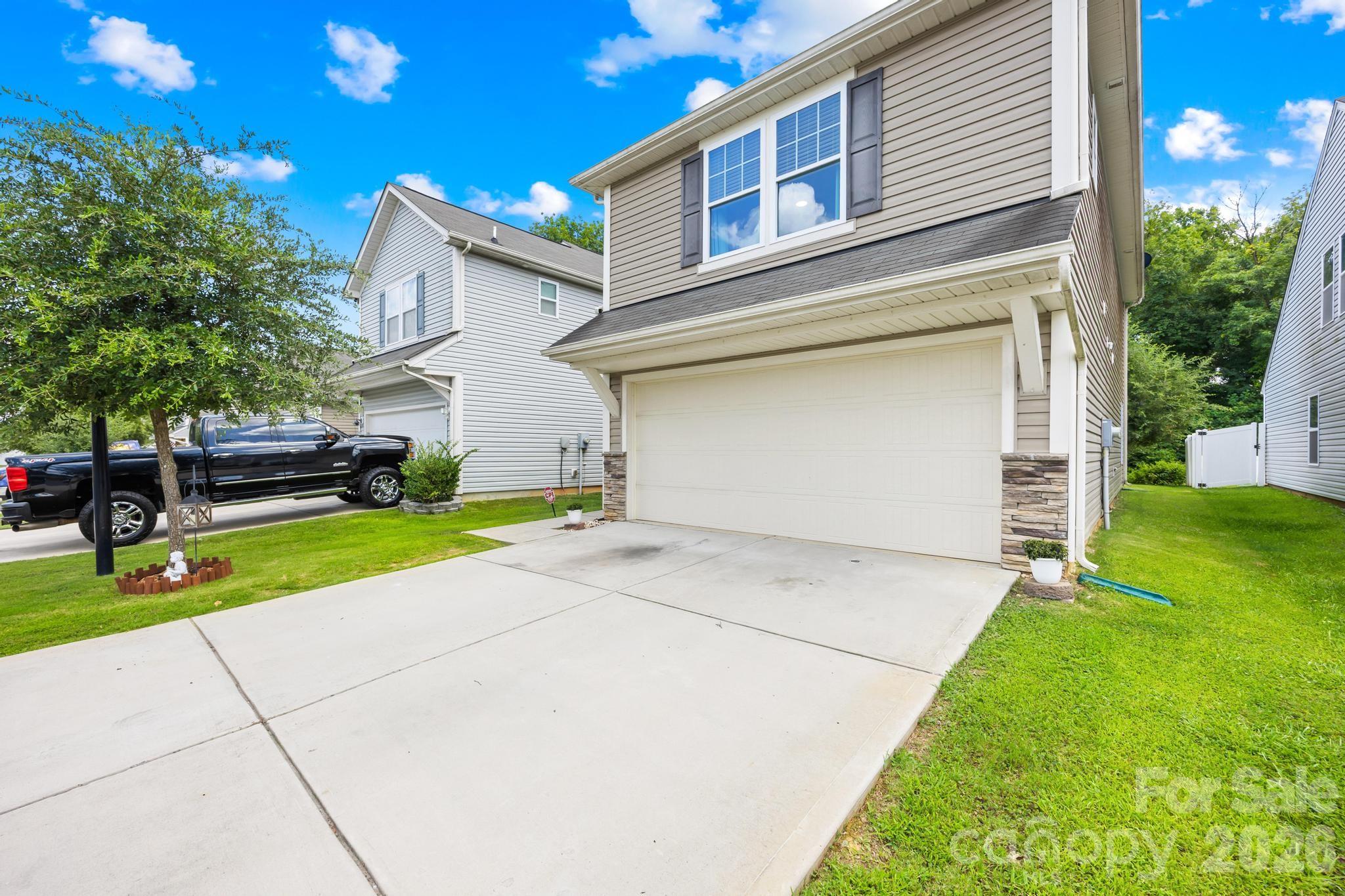 Single Family Residence at 4725 Yarrow Street, Rock Hill, photo 16 of 18