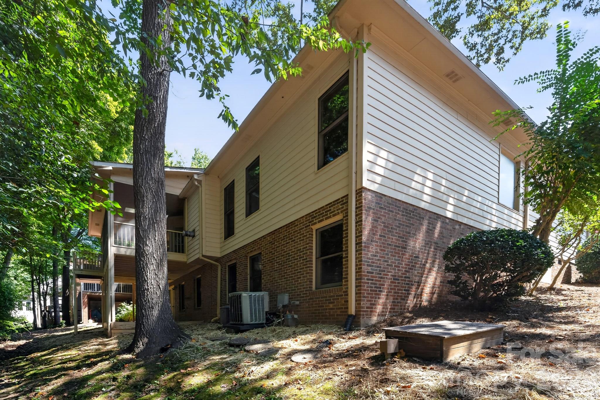 Single Family Residence at 1935 Hamptonwood Road, Rock Hill, photo 26 of 27