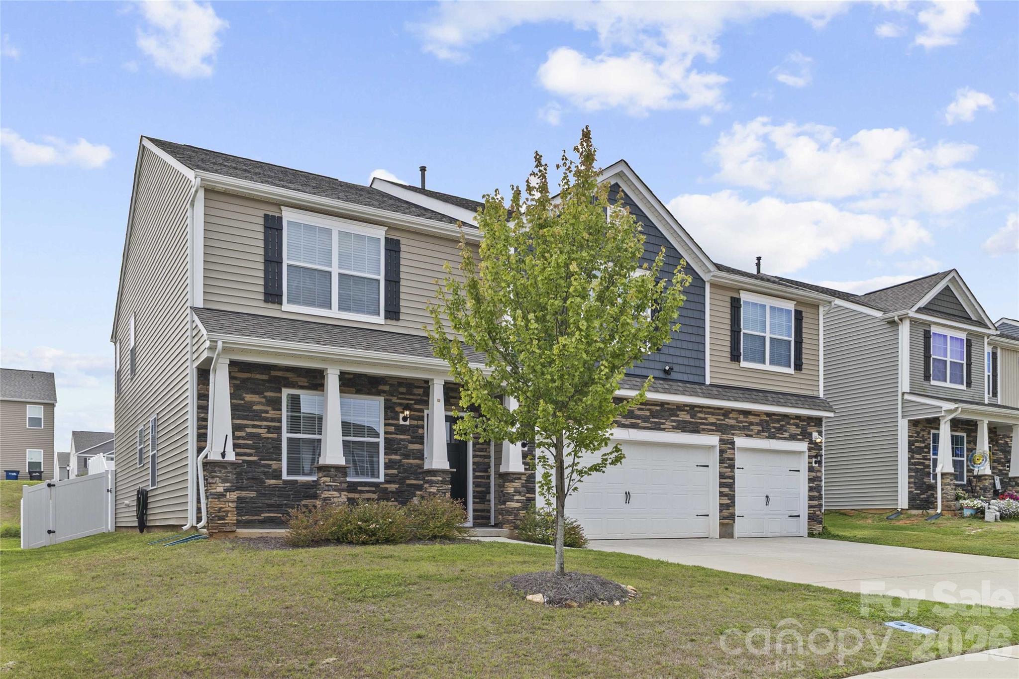 Single Family Residence at 134 Giant Oak Avenue, Statesville, photo 3 of 29