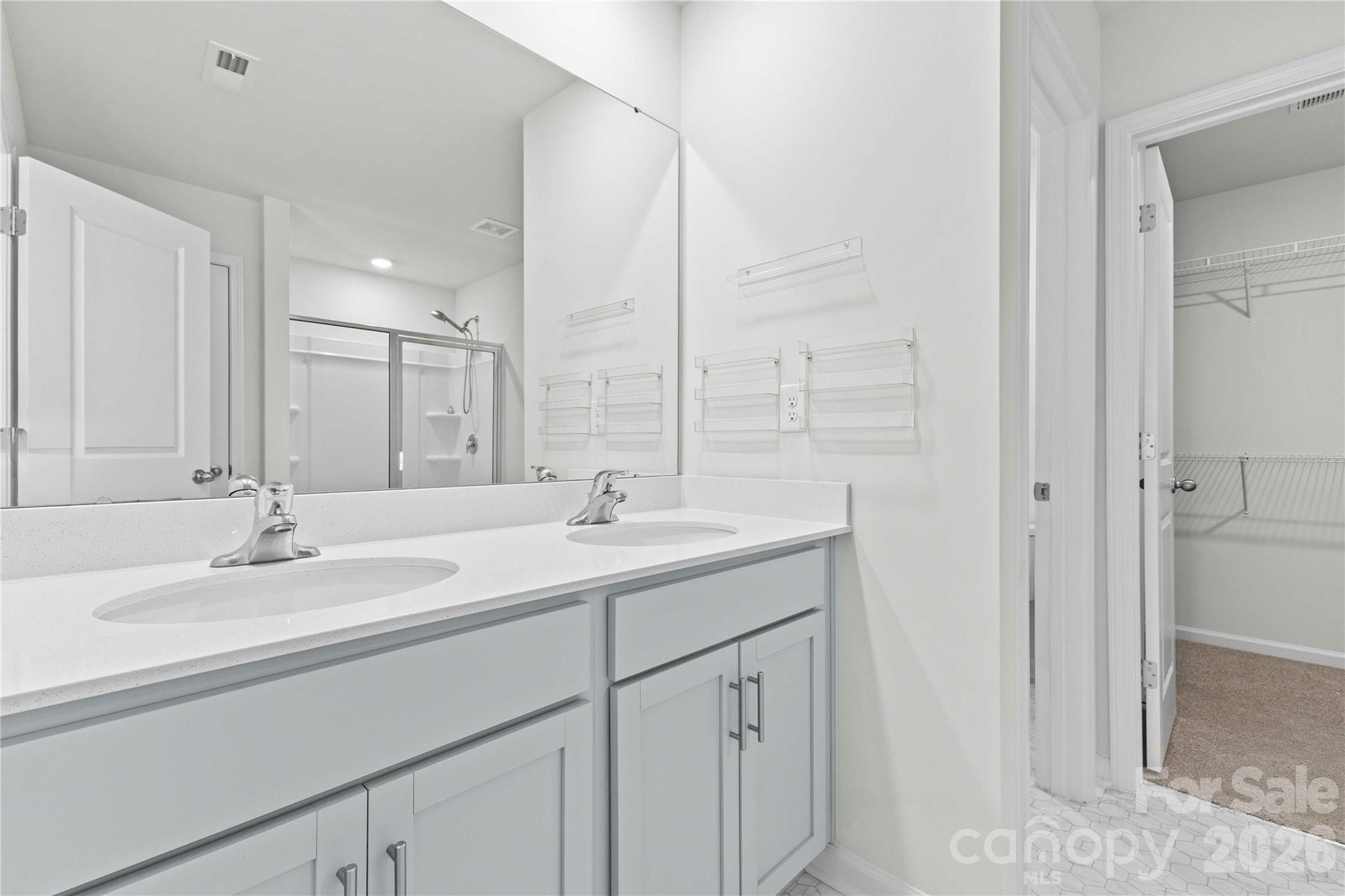 masterbath - 134 Giant Oak Avenue, Statesville