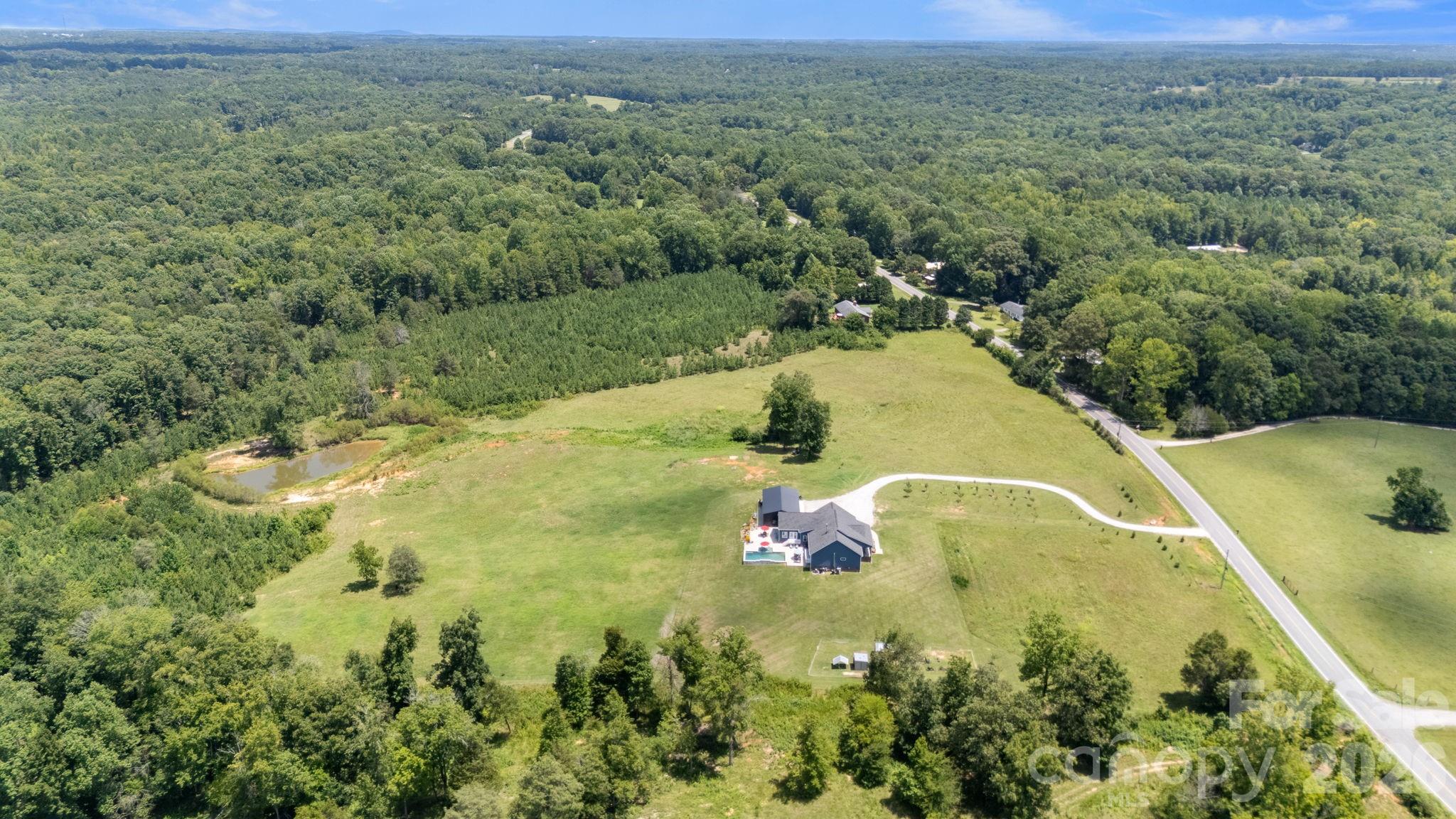 Single Family Residence at 1055 Cedar Grove Road, Clover, photo 28 of 38
