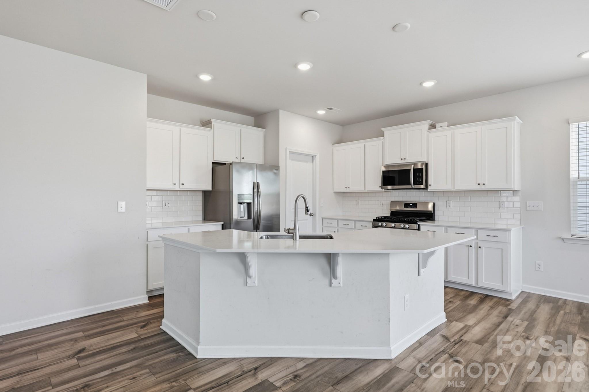 Single Family Residence at 7412 Echoing Hills Lane, Maiden, photo 5 of 29