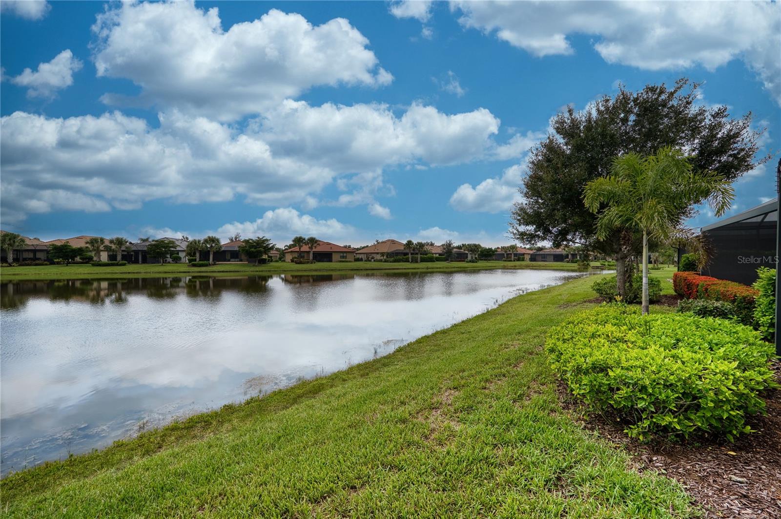 Single Family Residence at 17044 KENTON TER, BRADENTON, photo 9 of 66