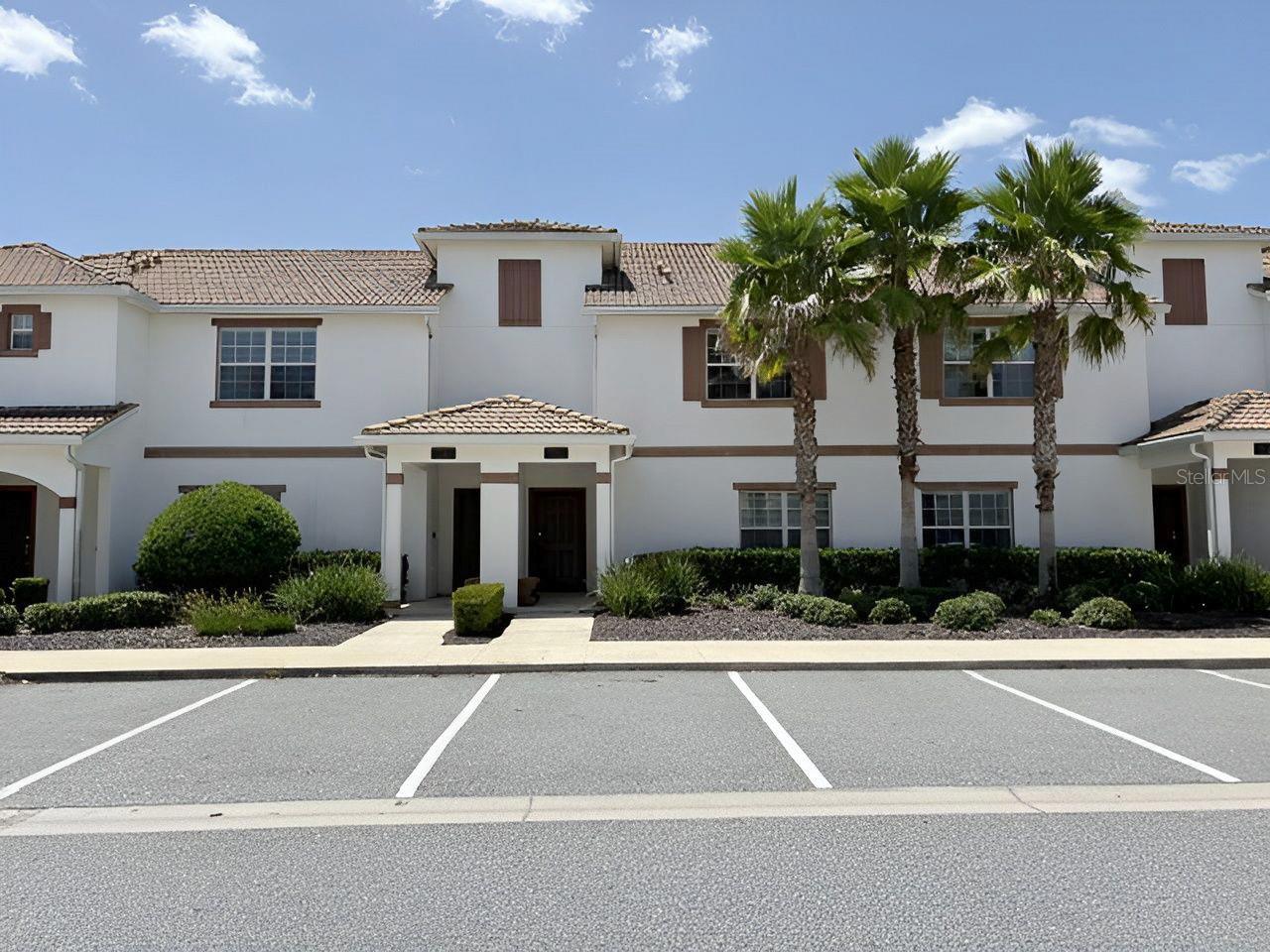 1592 MOON VALLEY DR