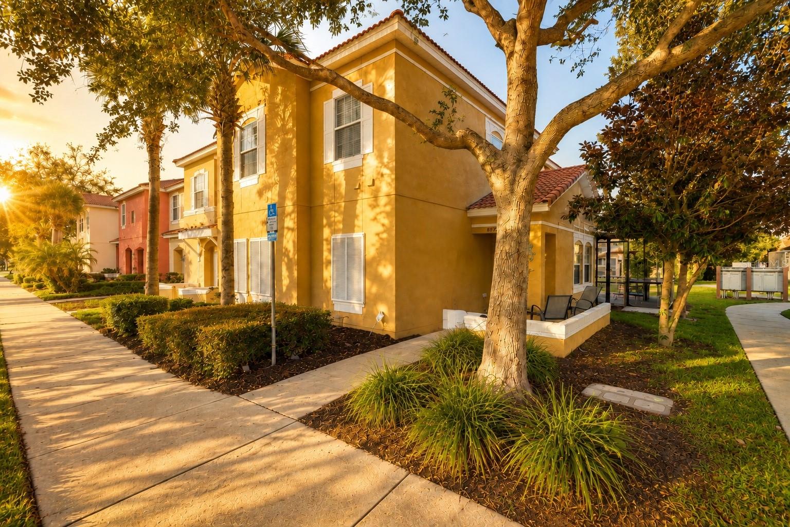 8572 BAY LILLY LOOP