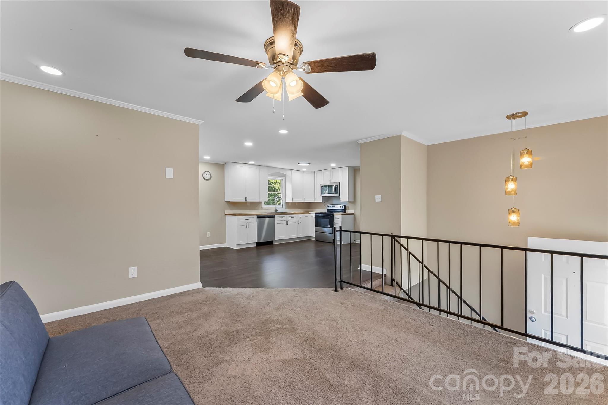 Single Family Residence at 4405 Landing Court, Hickory, photo 7 of 30