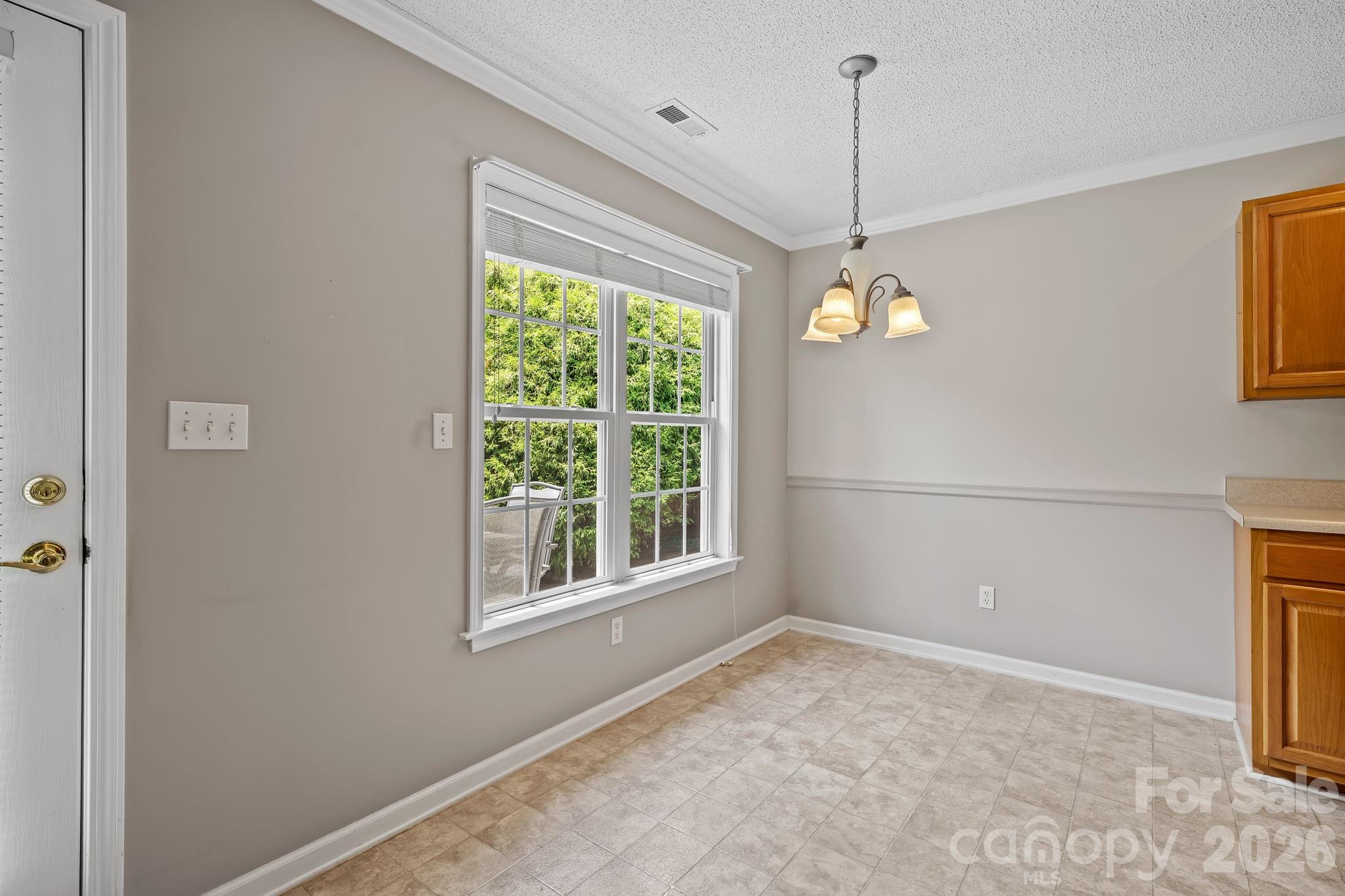 Single Family Residence at 200 Planters Creek Road, Fletcher, photo 13 of 39