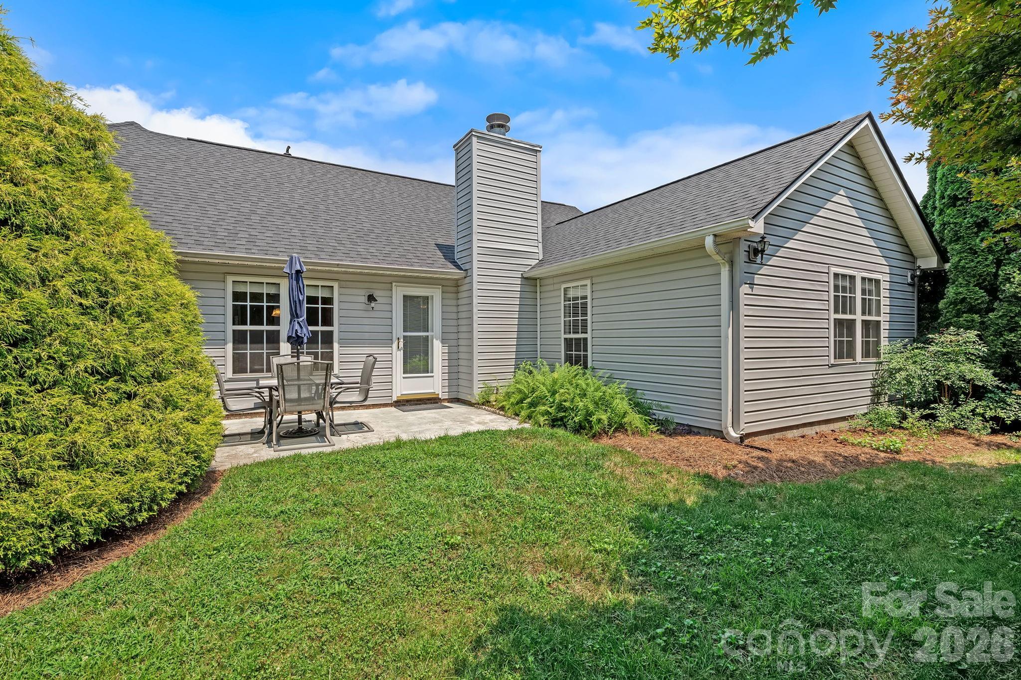 Single Family Residence at 200 Planters Creek Road, Fletcher, photo 29 of 39